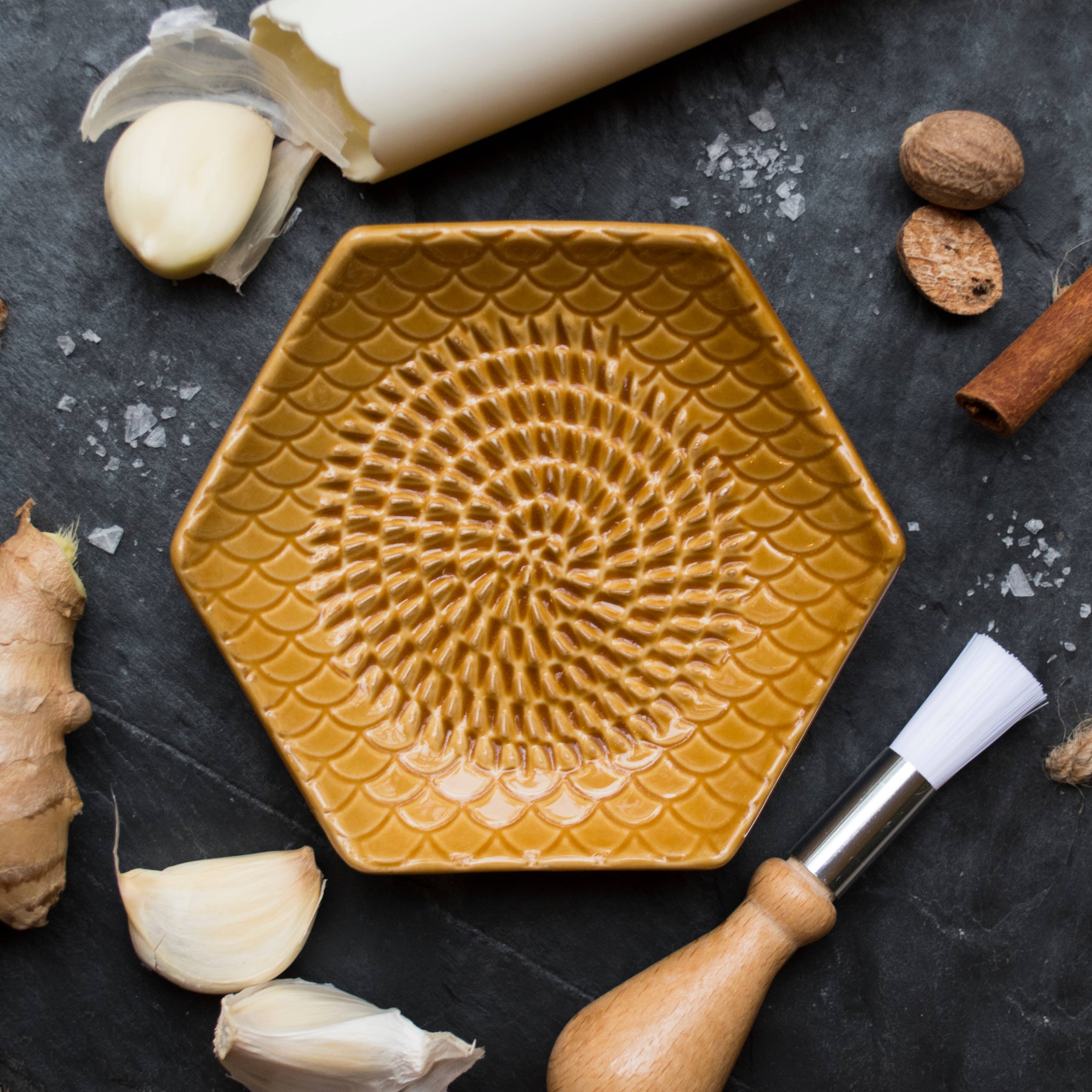 Golden Brown 3 Piece Set: Ceramic Grater, Peeler, Brush - Image 1