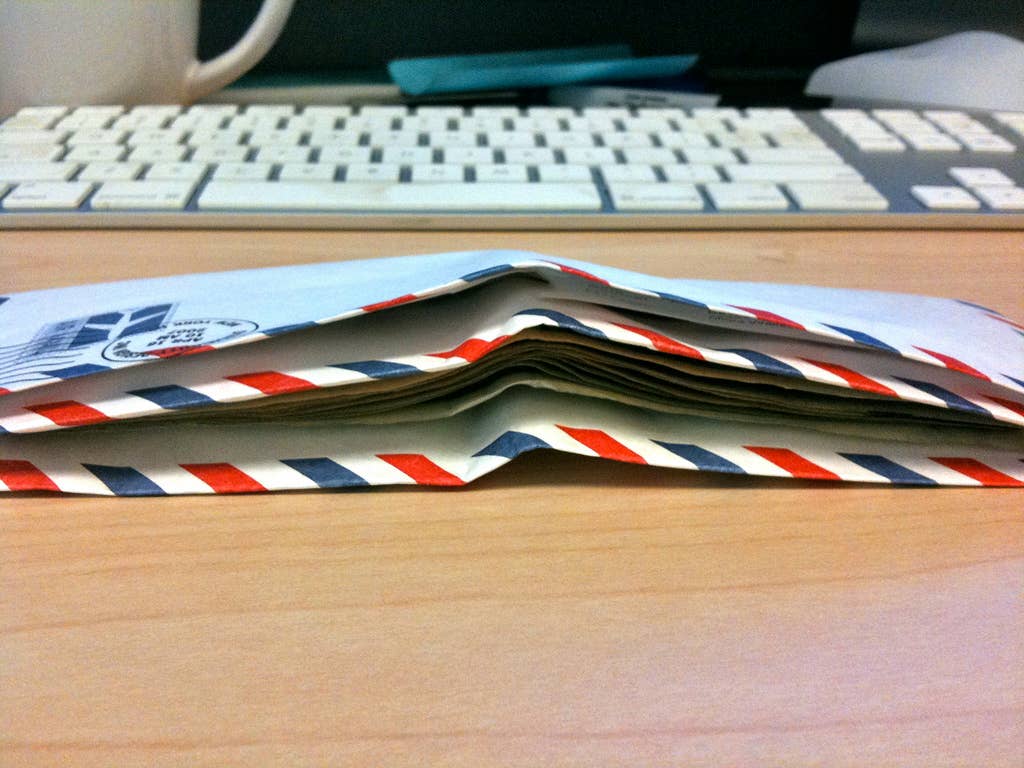 Airmail Mighty Wallet - Image 3