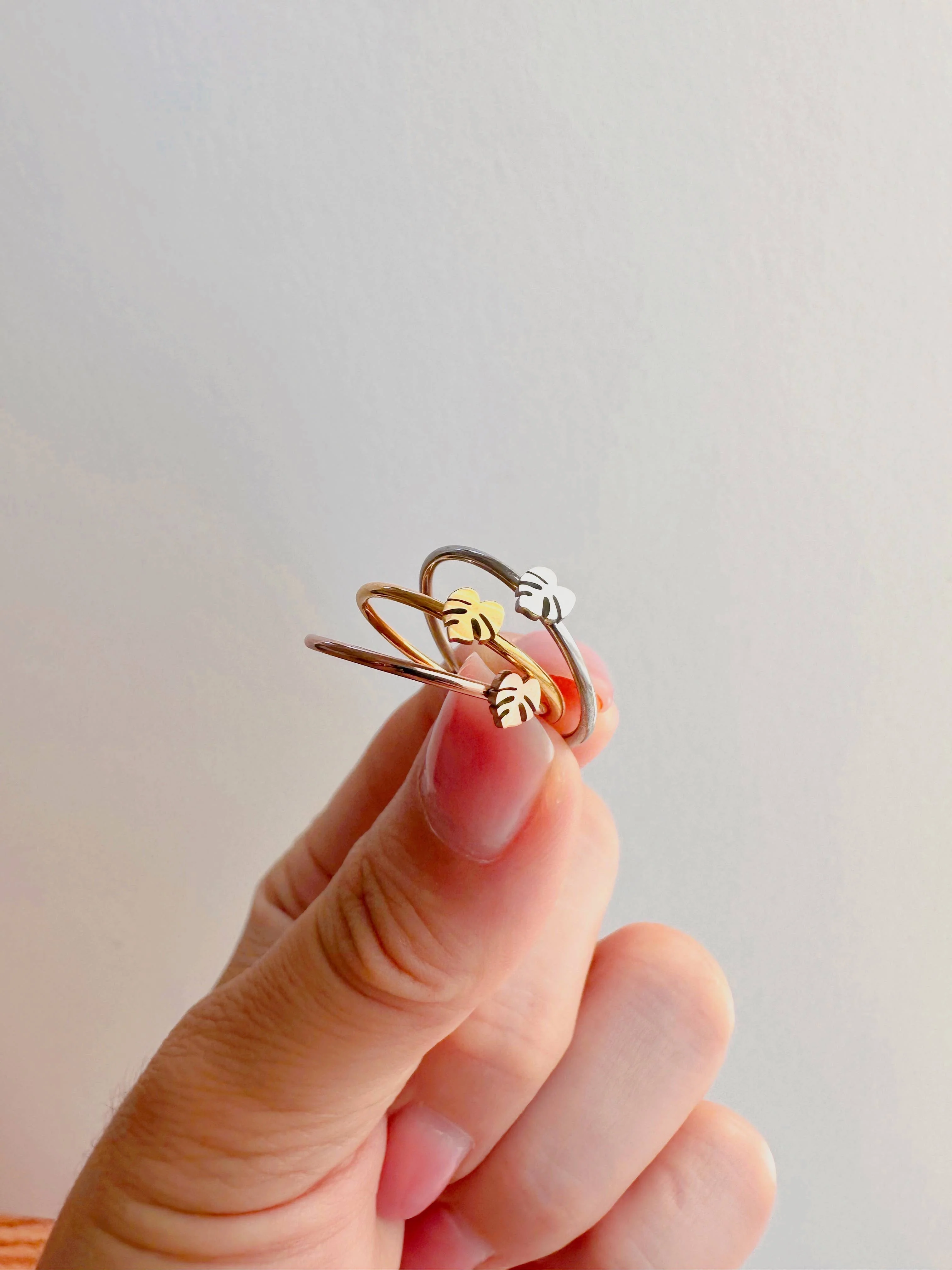 Tiny Monstera Deliciosa Plant Ring | Hypoallergenic - Image 2