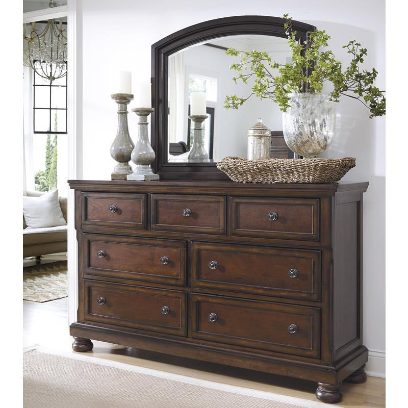 Millennium Porter B697B34 5 pc King Panel Bedroom Set - Image 3