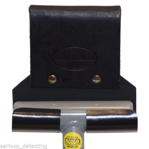Lesche T-Handle Shovel Serrated Edge and ReadyShovel Leather and Kydex Holster - Image 2