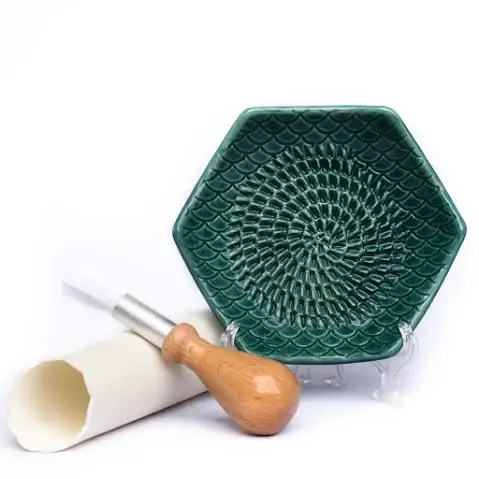 Emerald Green 3 Piece Set: Ceramic Grater, Peeler, Brush - Image 2