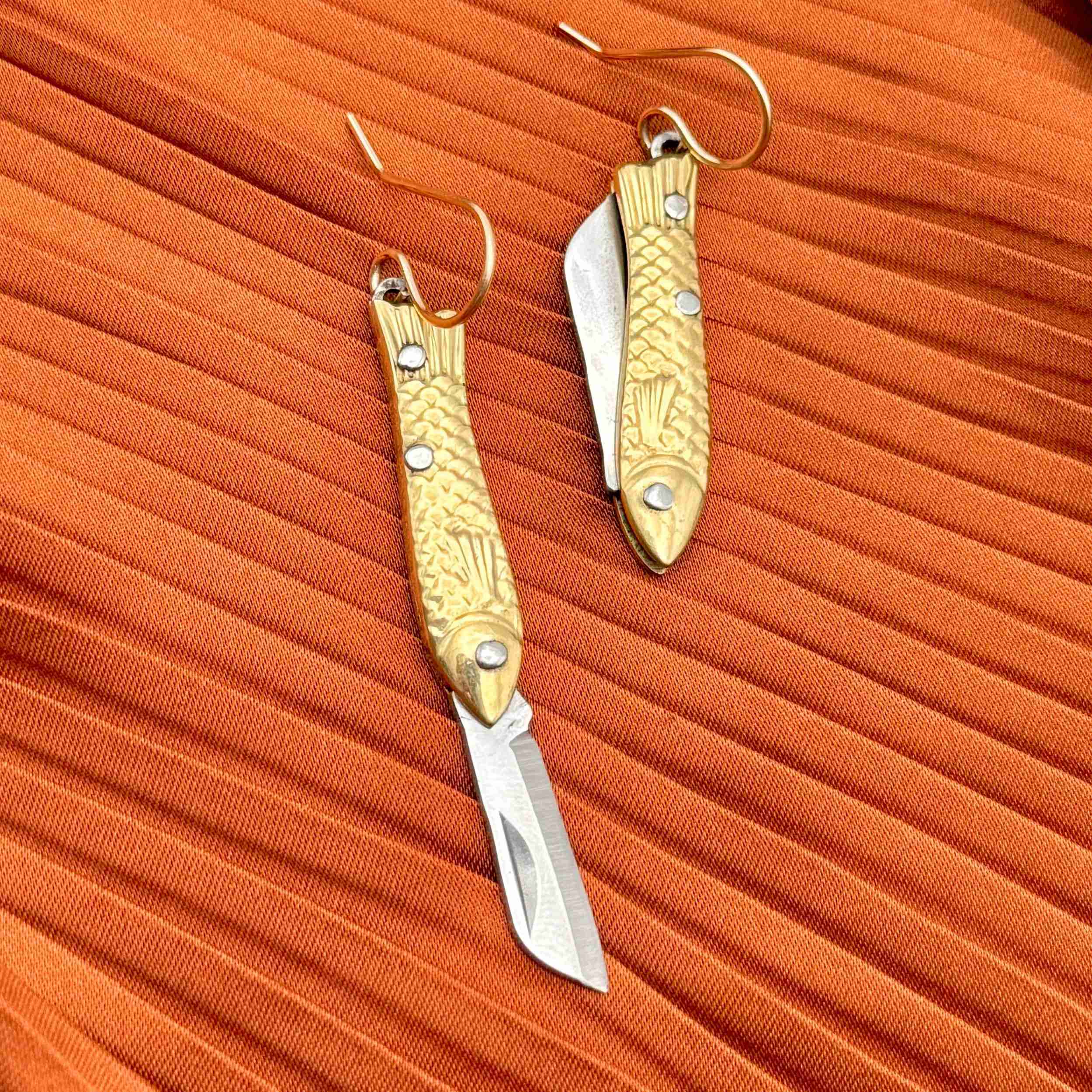 Handmade Feeesh Billie Earrings - Image 2