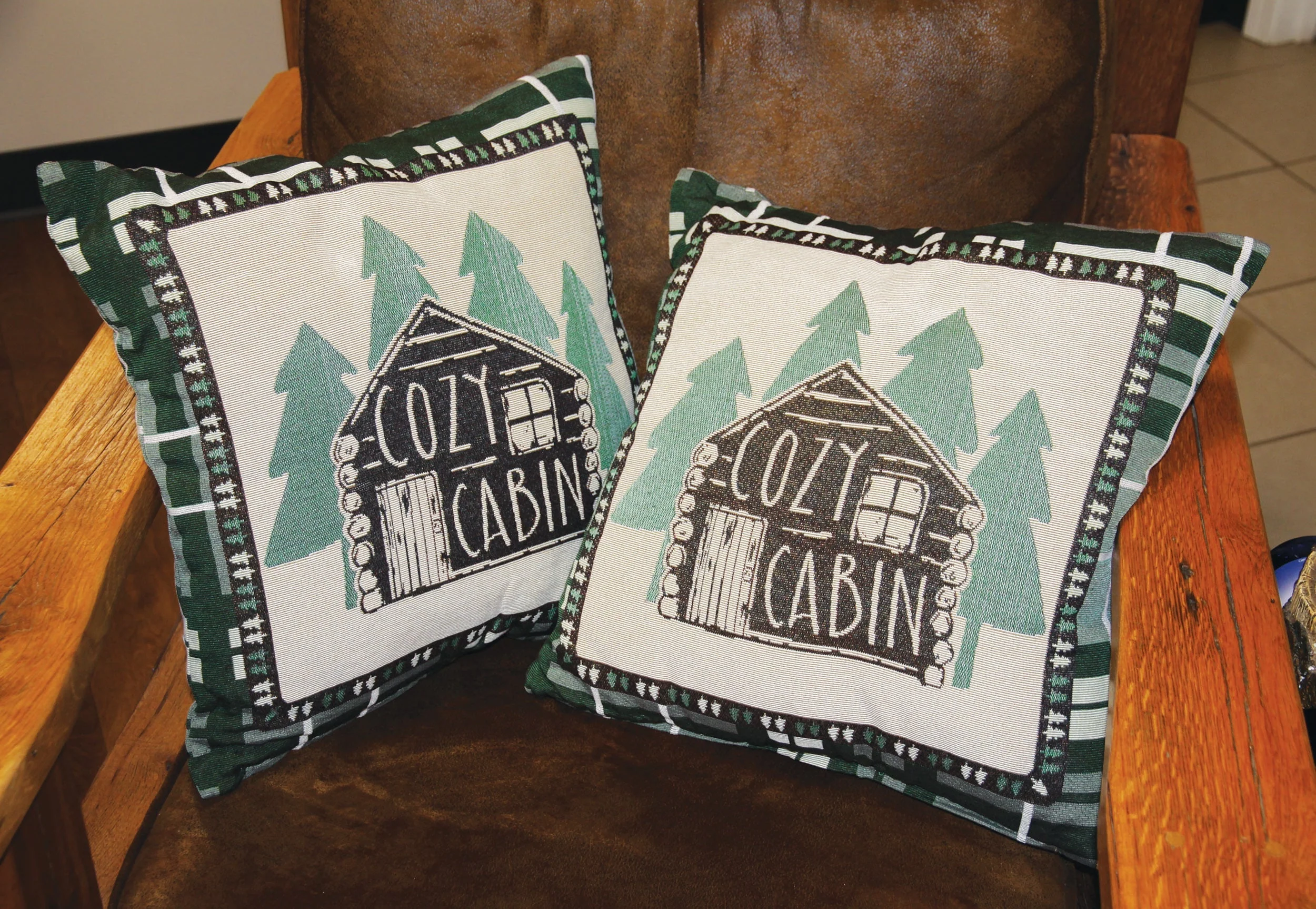 Tapestry Pillow 18in 2pk-Cabin - Image 2