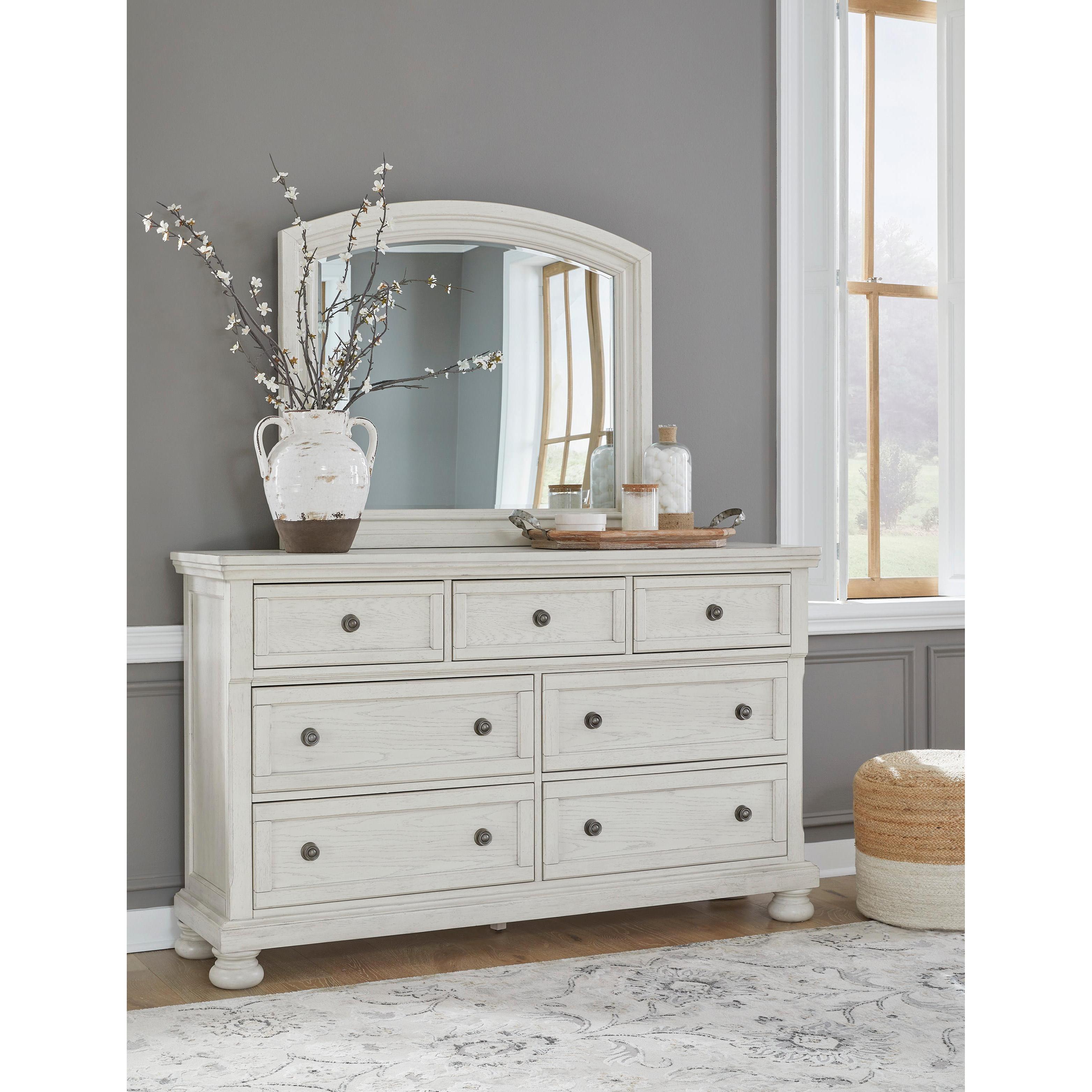 Signature Design by Ashley Robbinsdale B742B38 8 pc King Panel Bedroom Set - Image 3