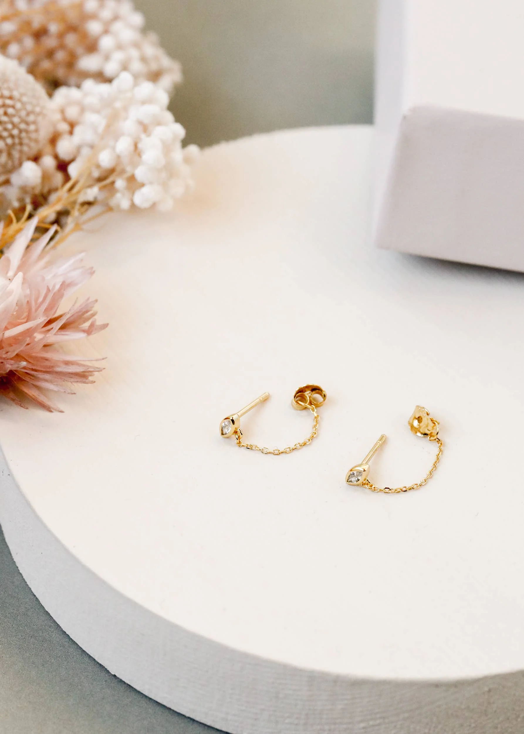 Chain Huggie - Stud - Gold Earrings - Image 1