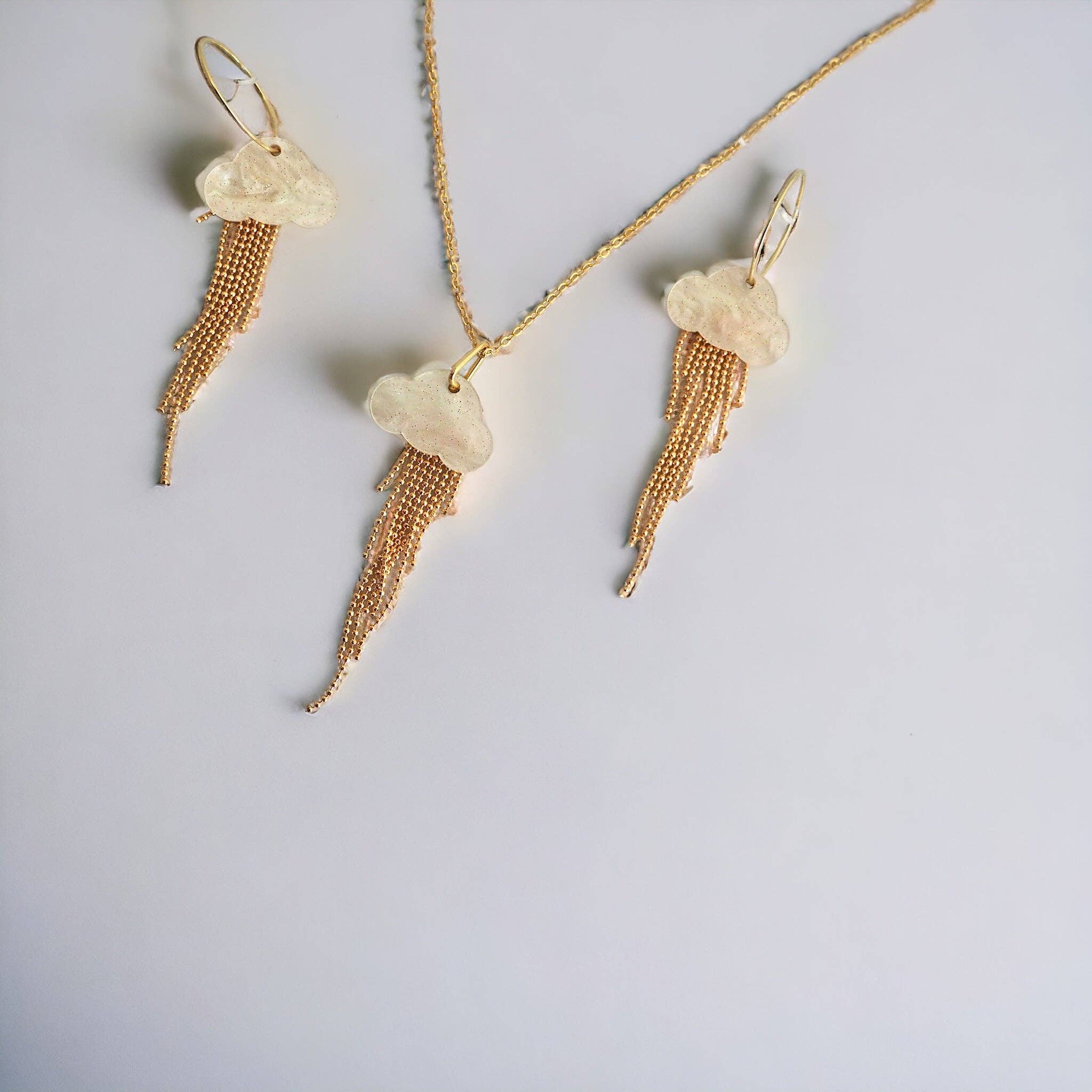 Cloud Chaser earrings—(marbled pearl) - Image 2