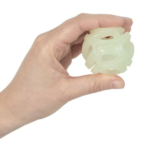 Chuckit! Max Glow Air Fetch Ball Small 2pak - świecąca piłka z lepszym przepływem powietrza - Image 3