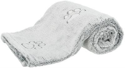 Trixie Dog Blanket Nando Softfleece Light Gray - Travel Blanket for Dogs - Image 3