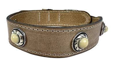 Sazzz Dog Collar Boho Treasure Stone Vintage Leather Beige – Cool leather collar with unique details