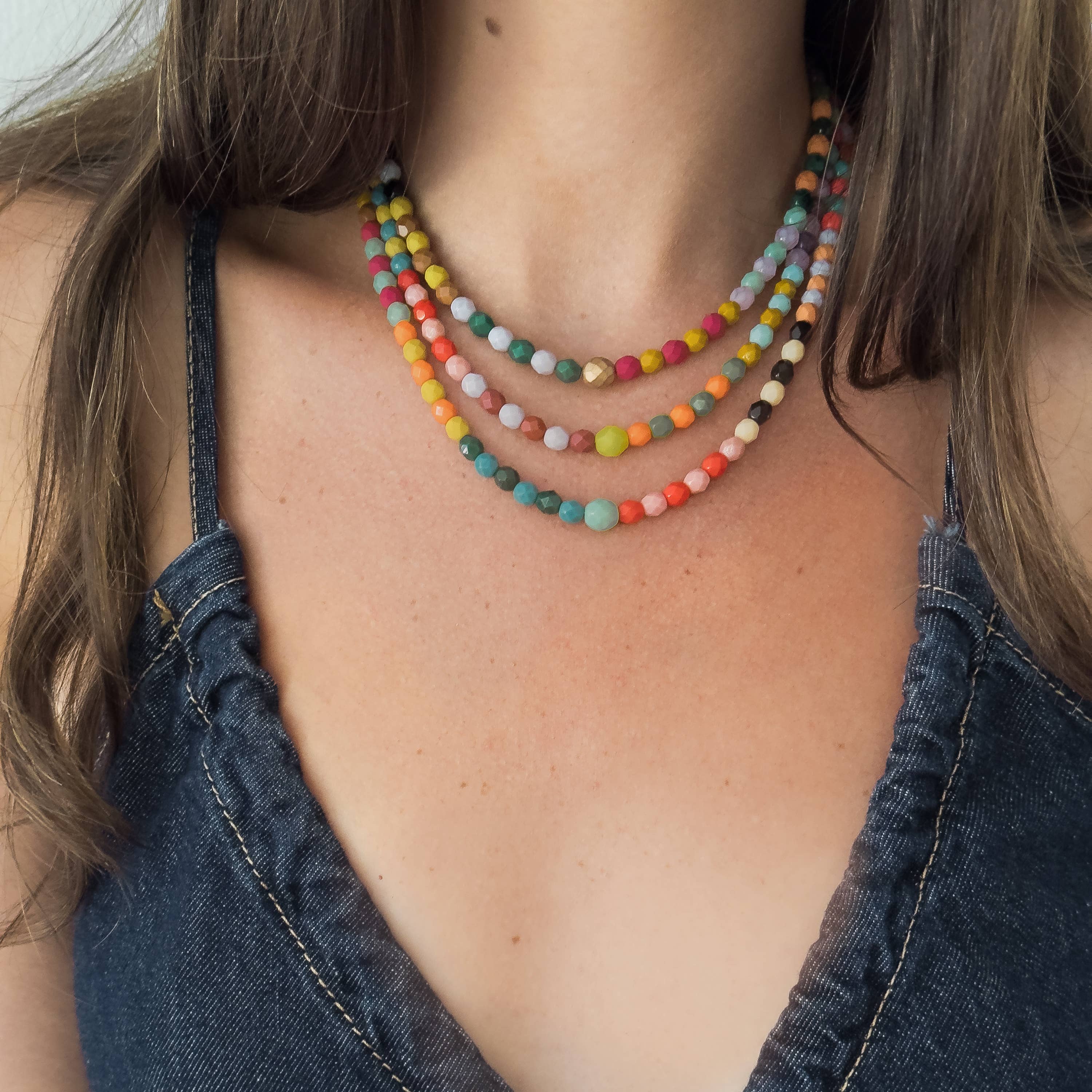 Adjustable Bead Necklace With Green Bead and Tiny Tassel - Image 2