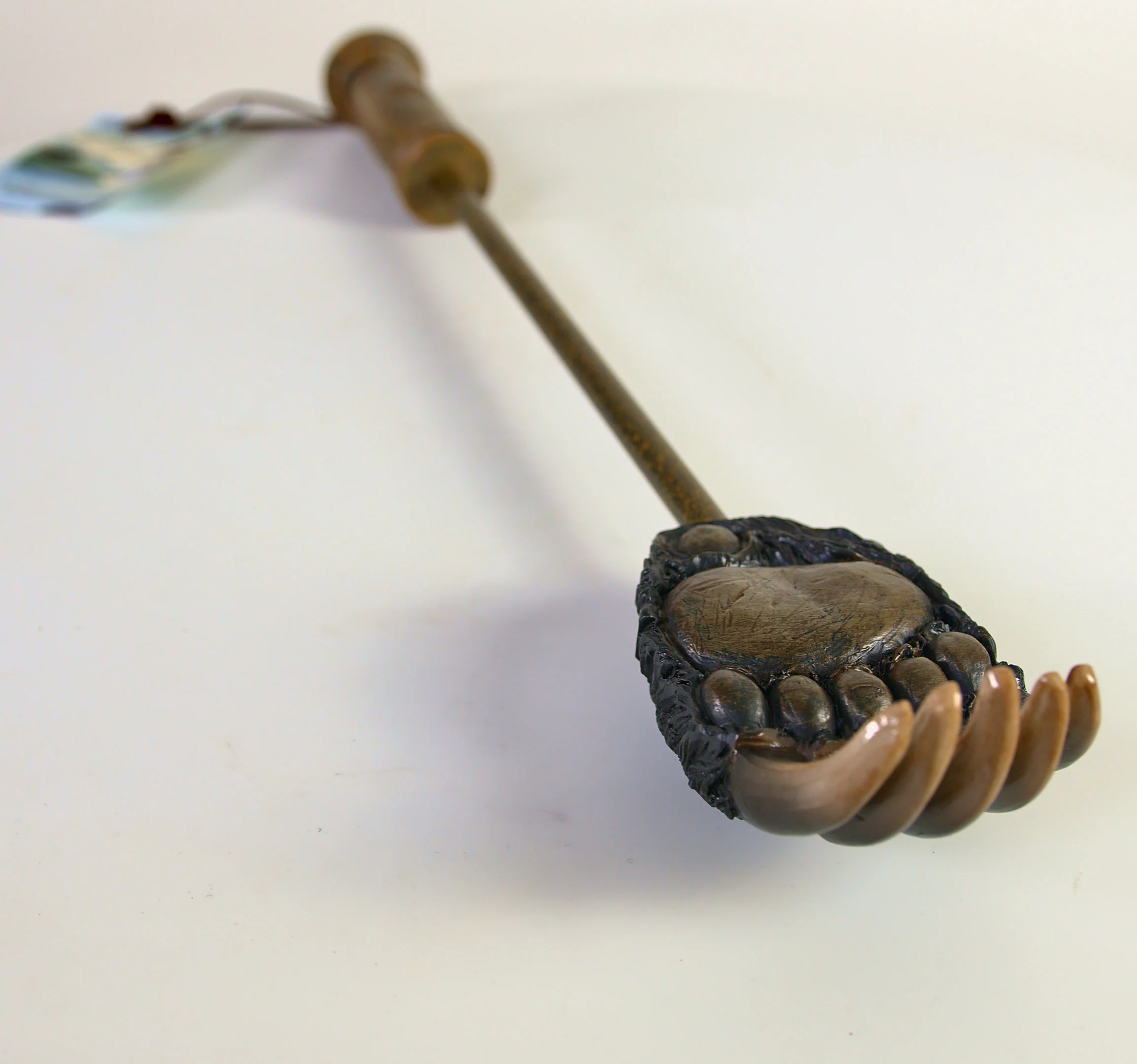 Back Scratcher-Bear Paw