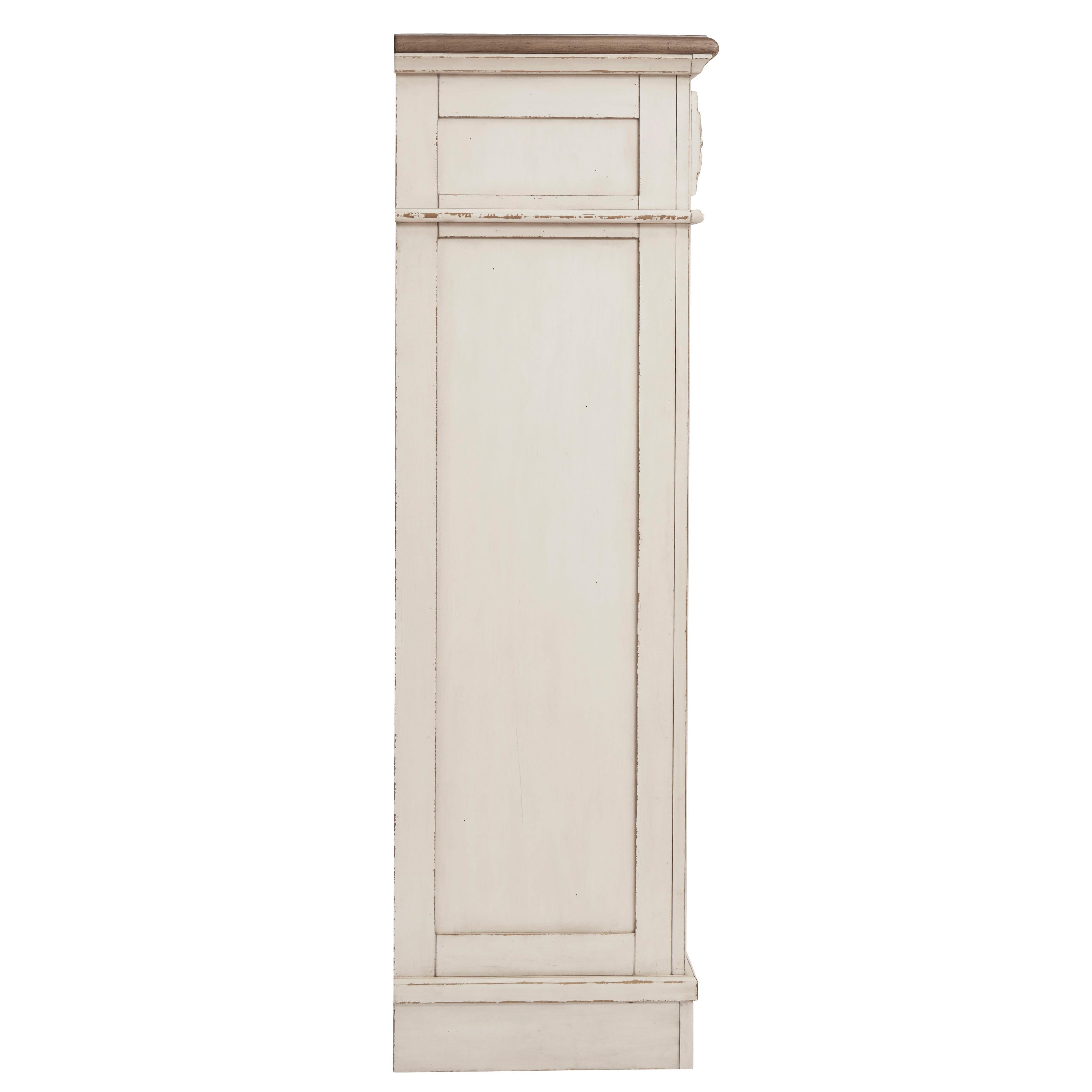Signature Design by Ashley Realyn 5-Drawer Chest B743-46 - Image 3