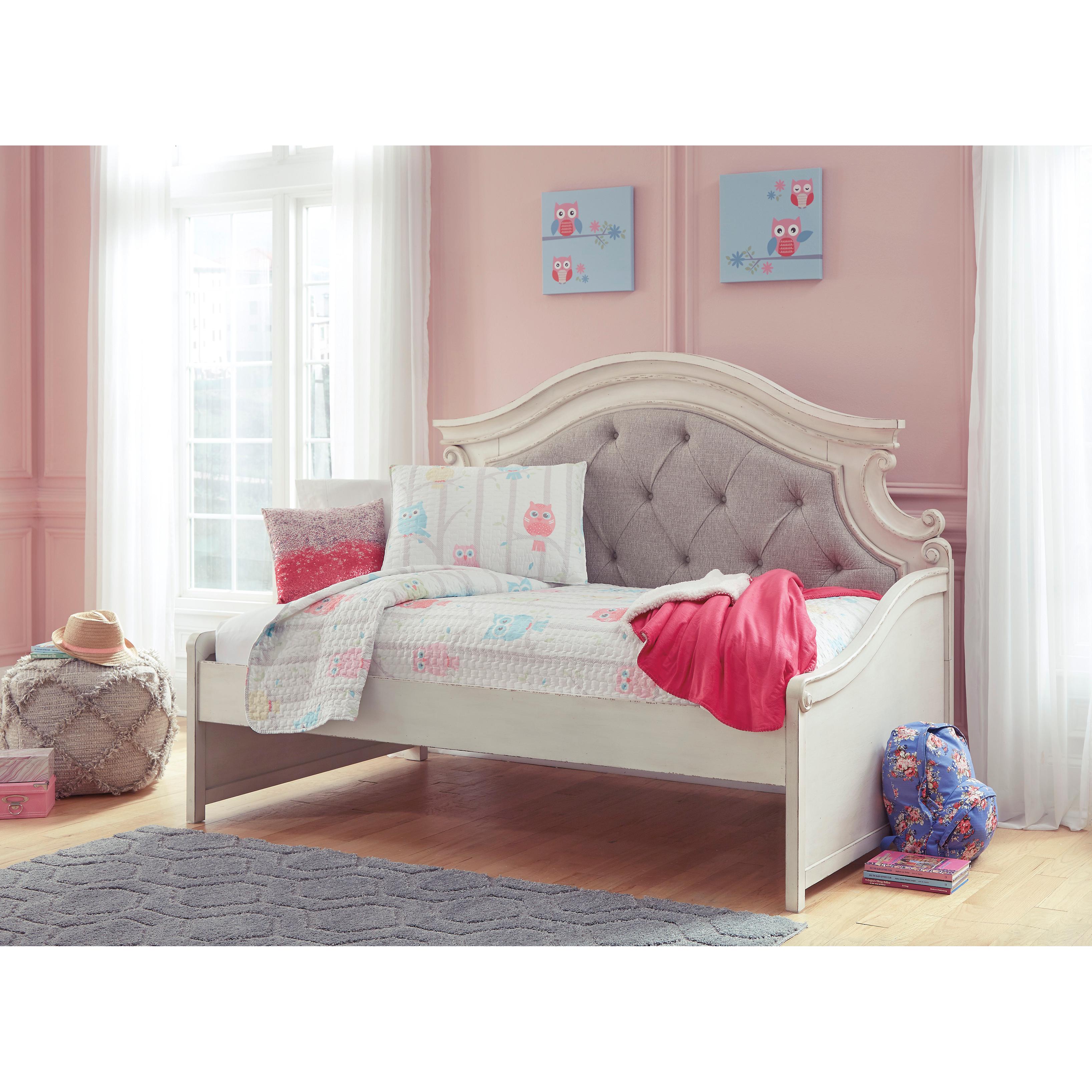 Signature Design by Ashley Realyn Twin Daybed B743-80 - Image 3