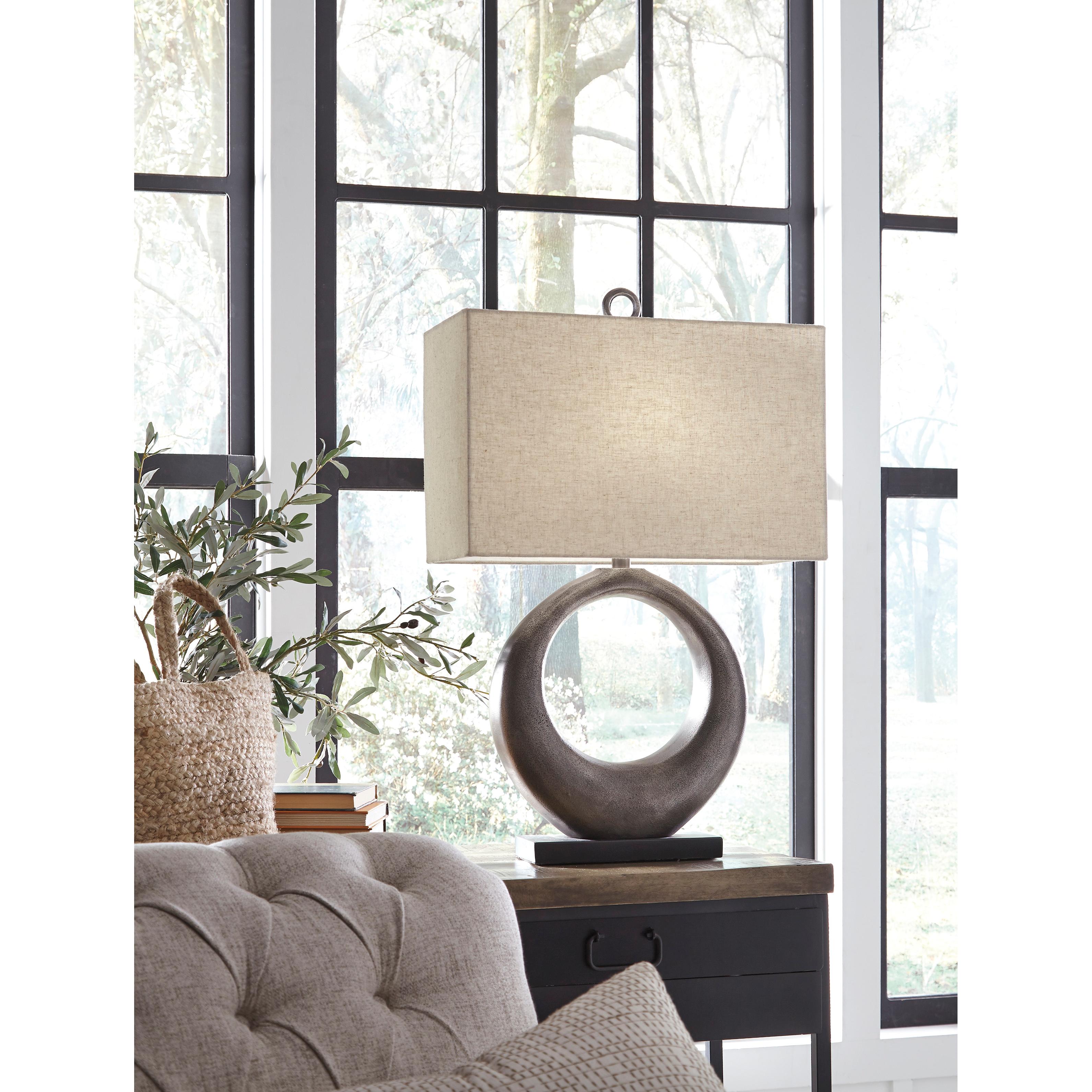 Signature Design by Ashley Saria Table Lamp L207394 - Image 3