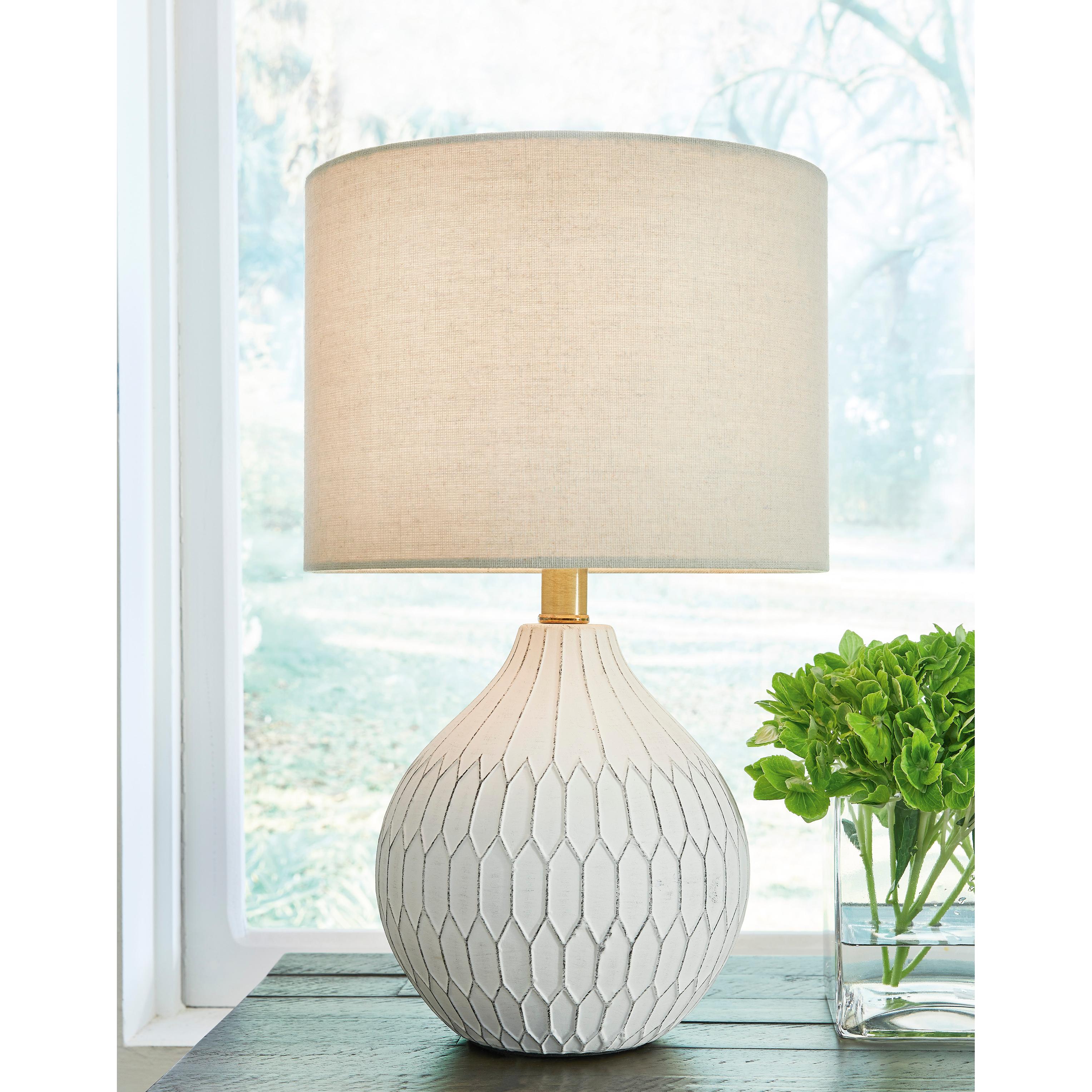 Signature Design by Ashley Wardmont L180094 Ceramic Table Lamp - Image 3