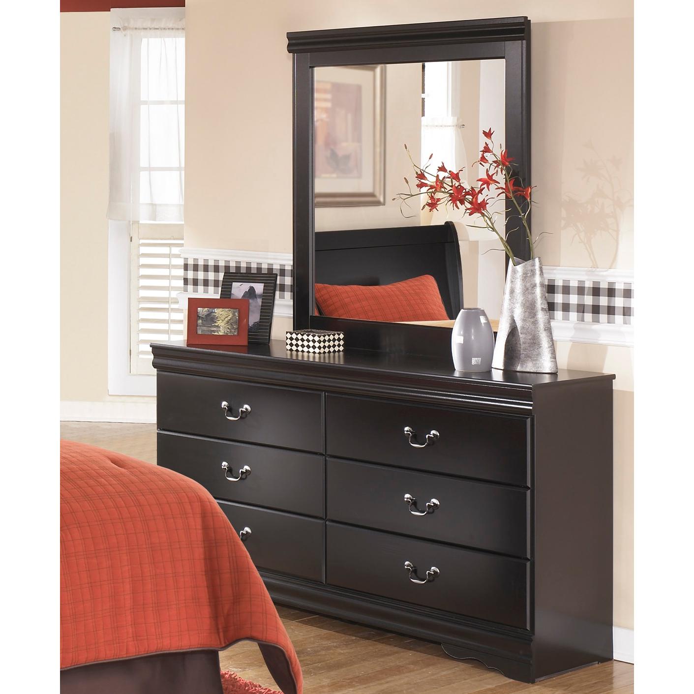 Signature Design by Ashley Huey Vineyard B128B1 Dresser and Mirror - Image 1