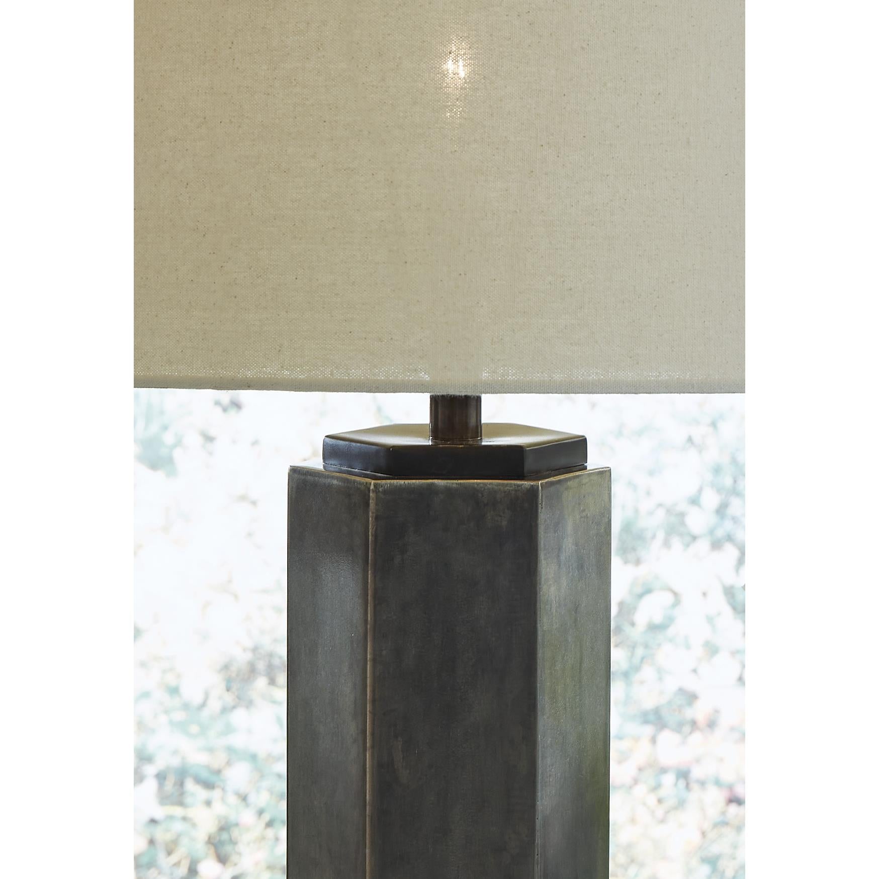 Signature Design by Ashley Dirkton L208324 Metal Table Lamp - Image 2