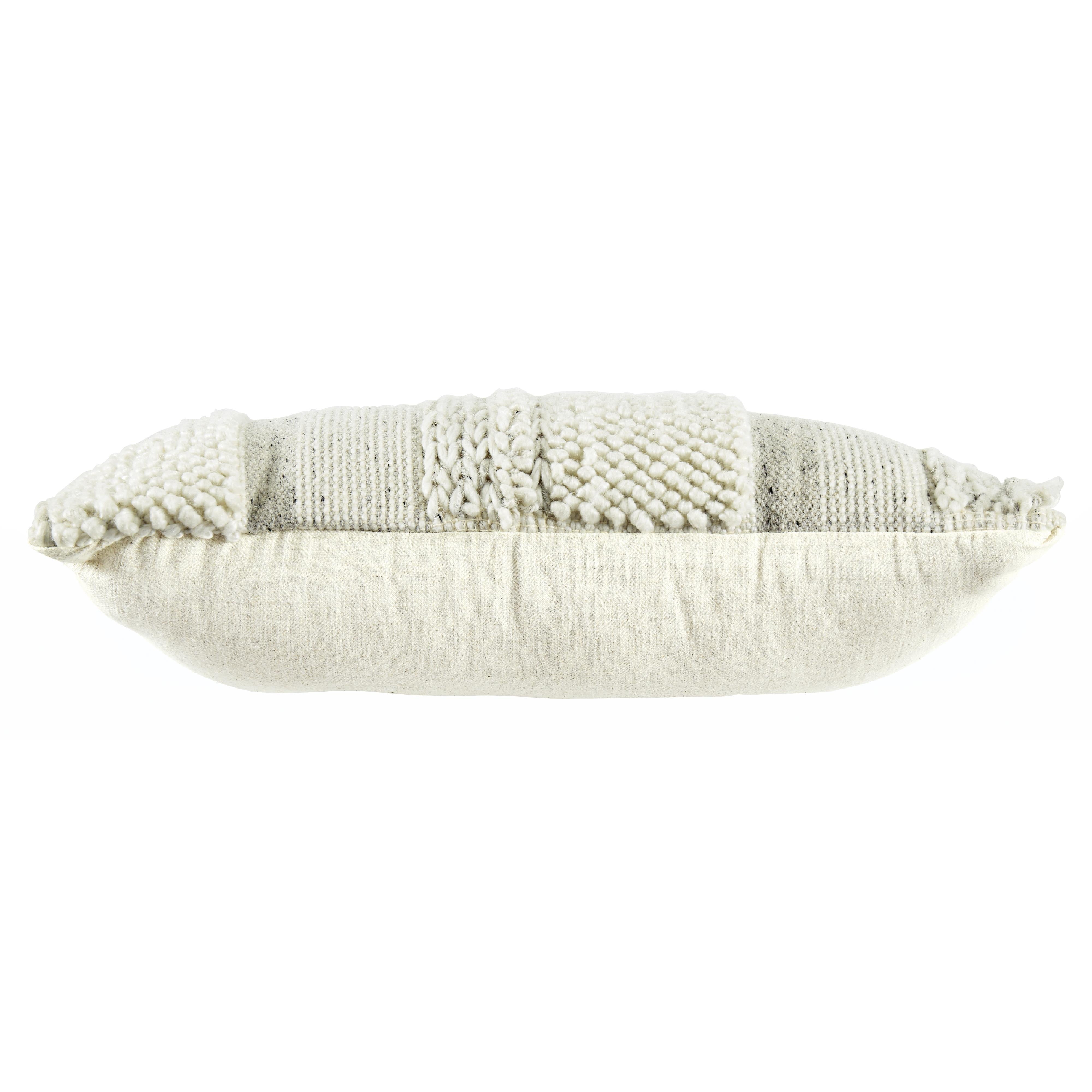 Signature Design by Ashley Standon A1001005 Pillow - Image 3