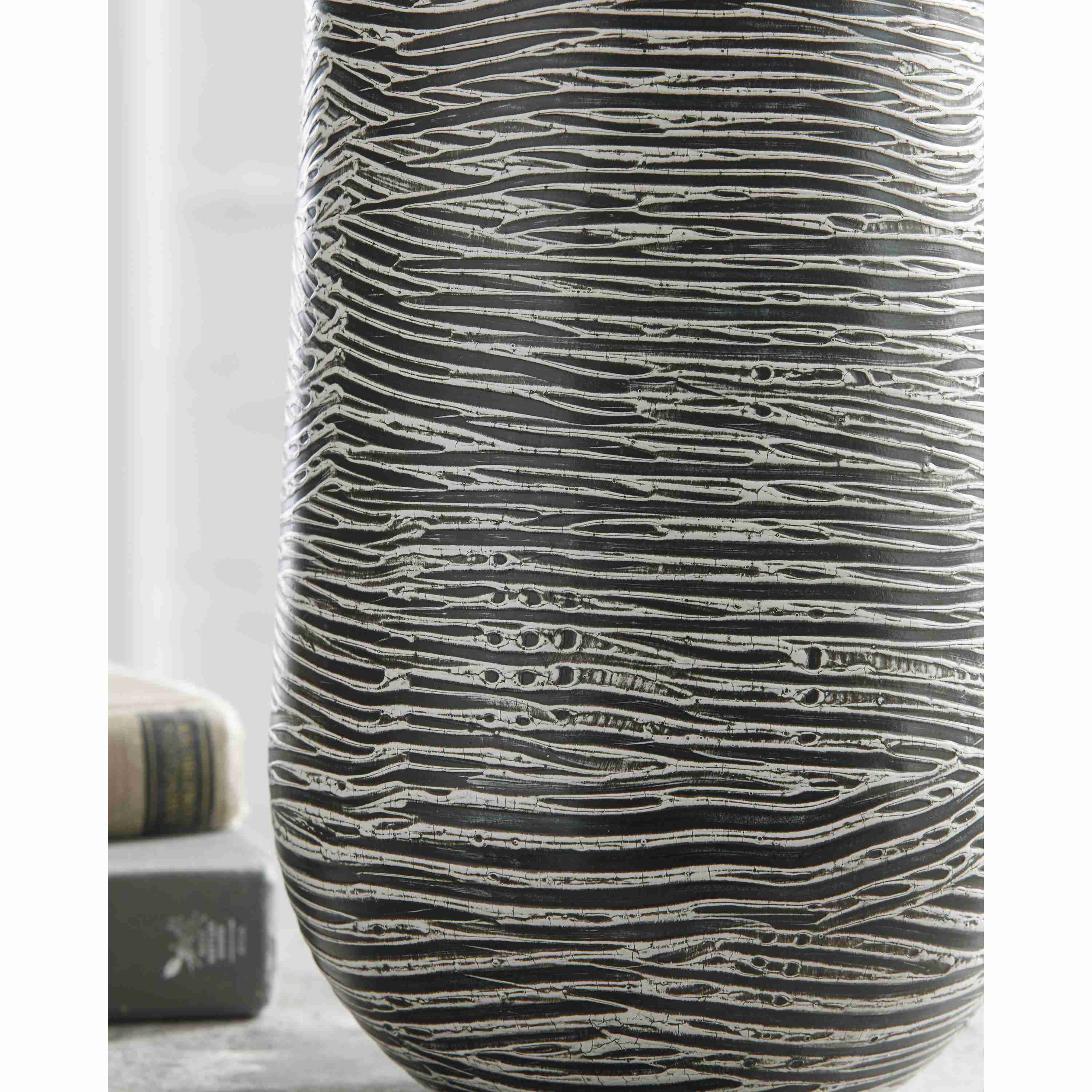 Signature Design by Ashley Fynn A2000515 Vase - Image 3