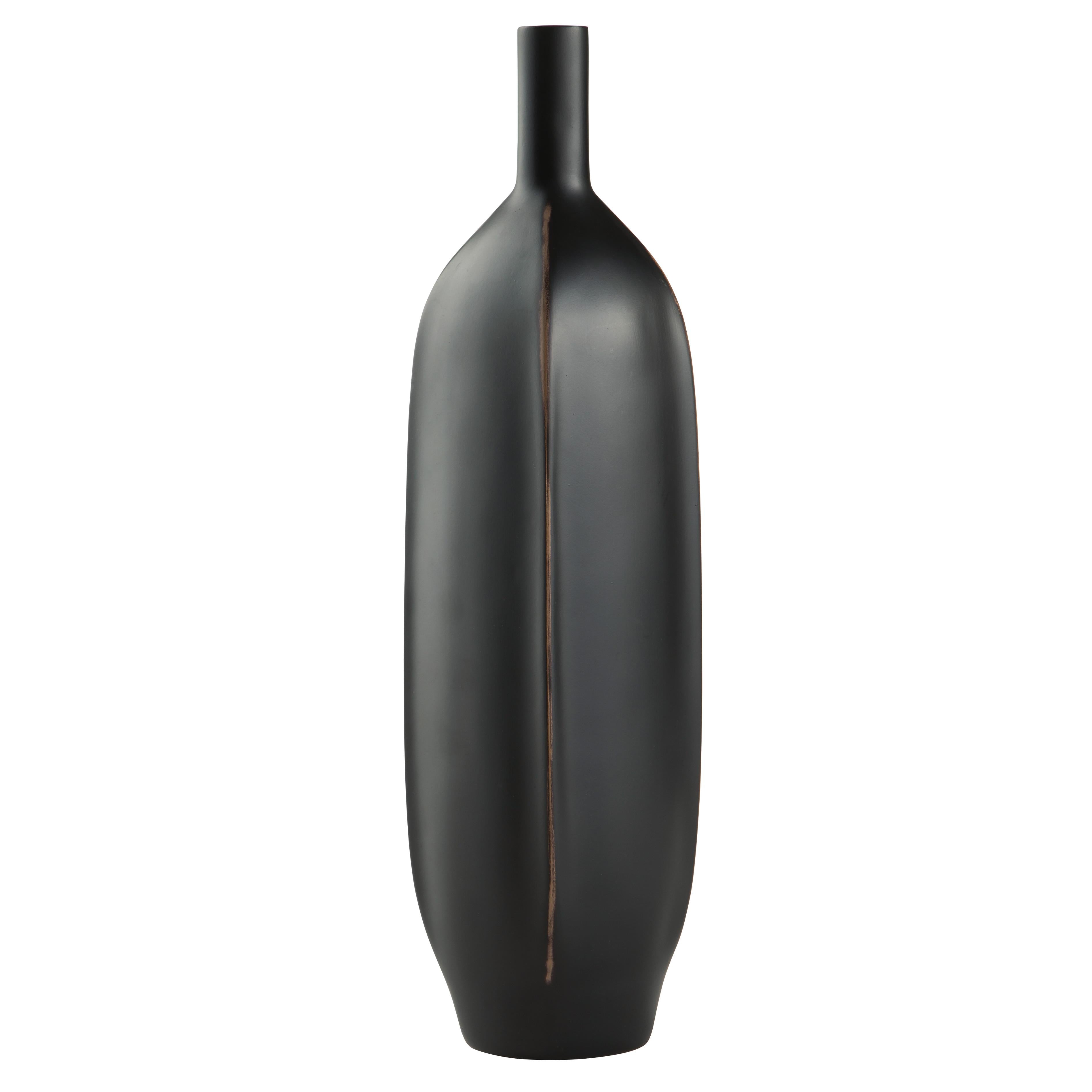 Signature Design by Ashley Rhaveney A2000552 Vase - Image 1