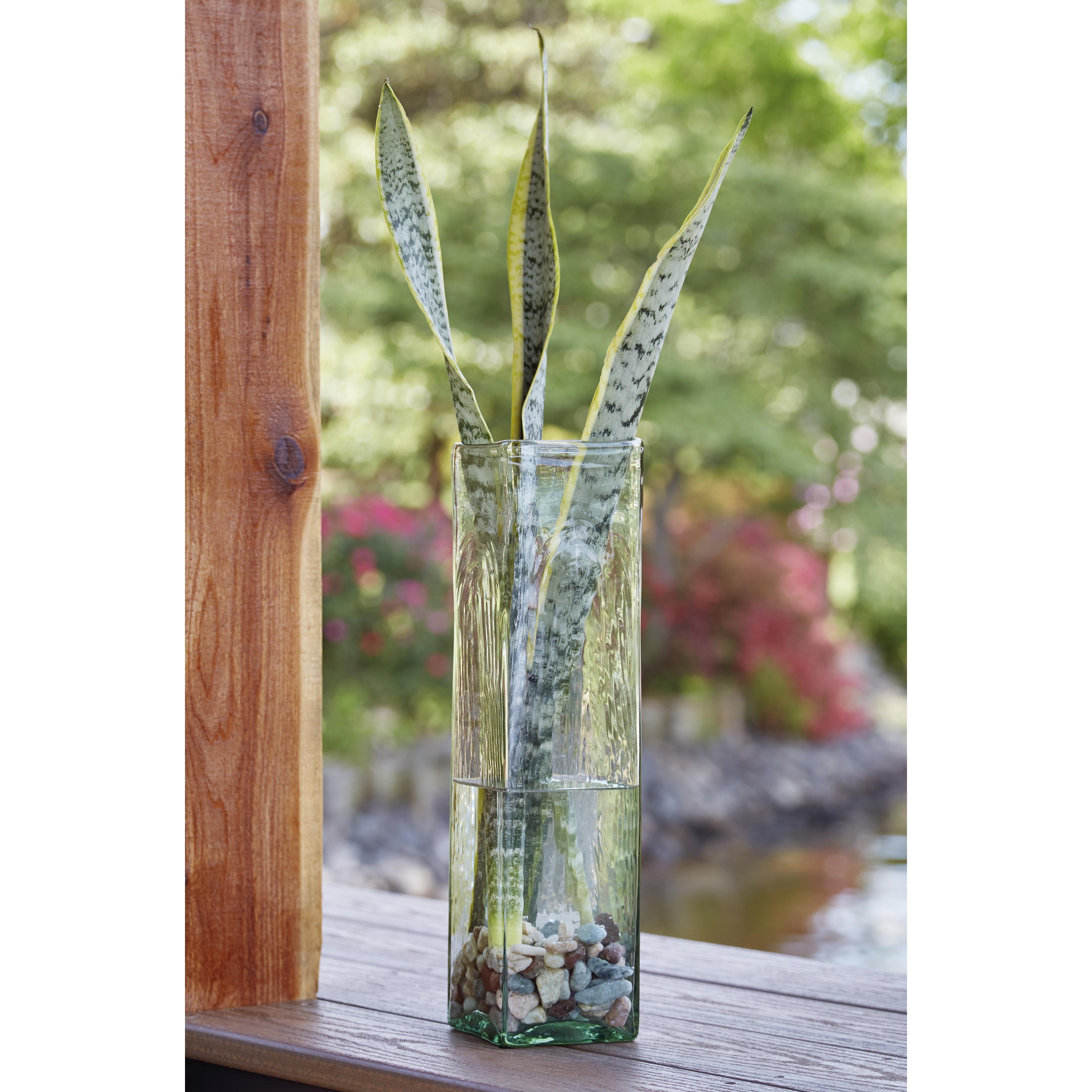 Signature Design by Ashley Taylow A2000538 Vase - Image 3