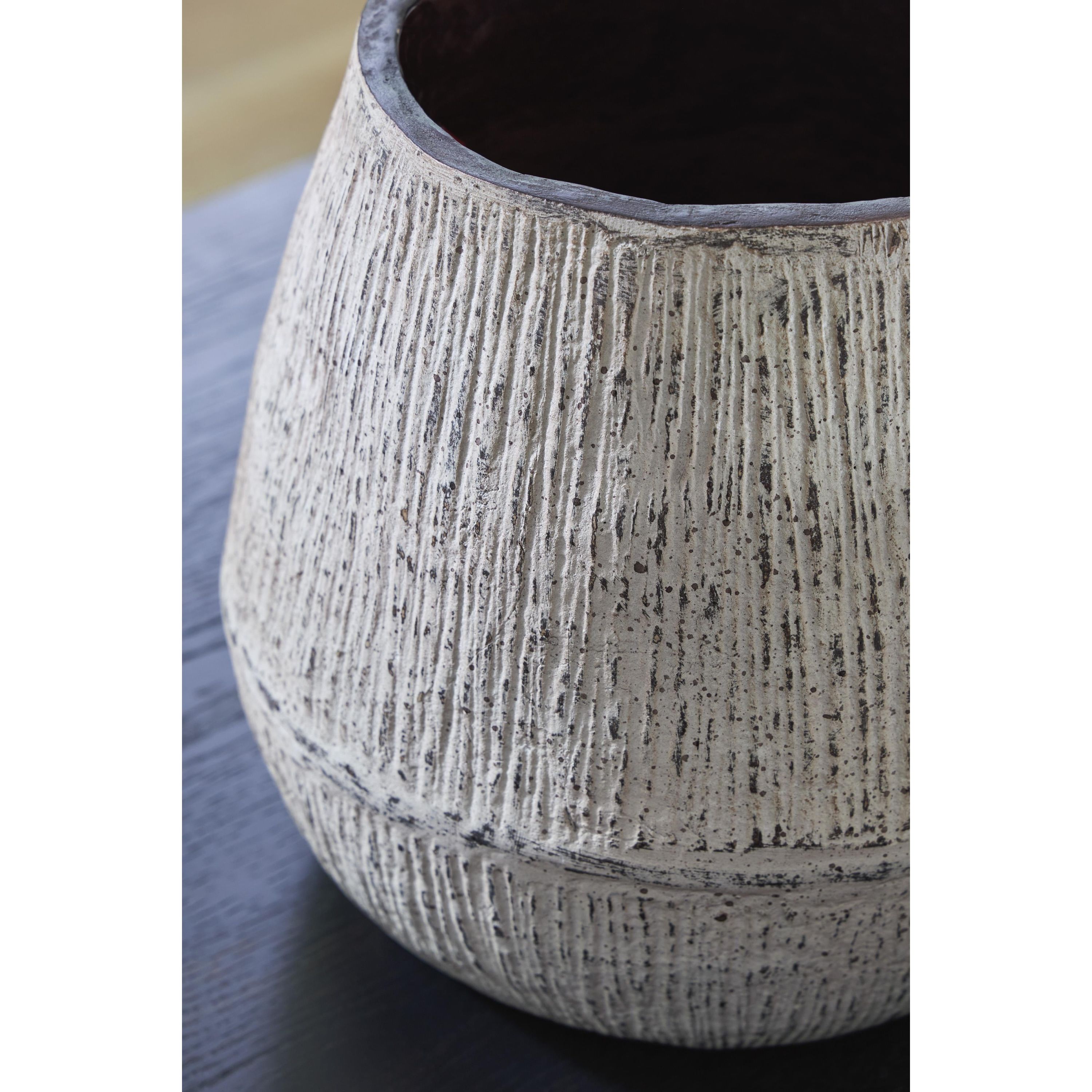Signature Design by Ashley Claymount A2000636 Vase - Image 3
