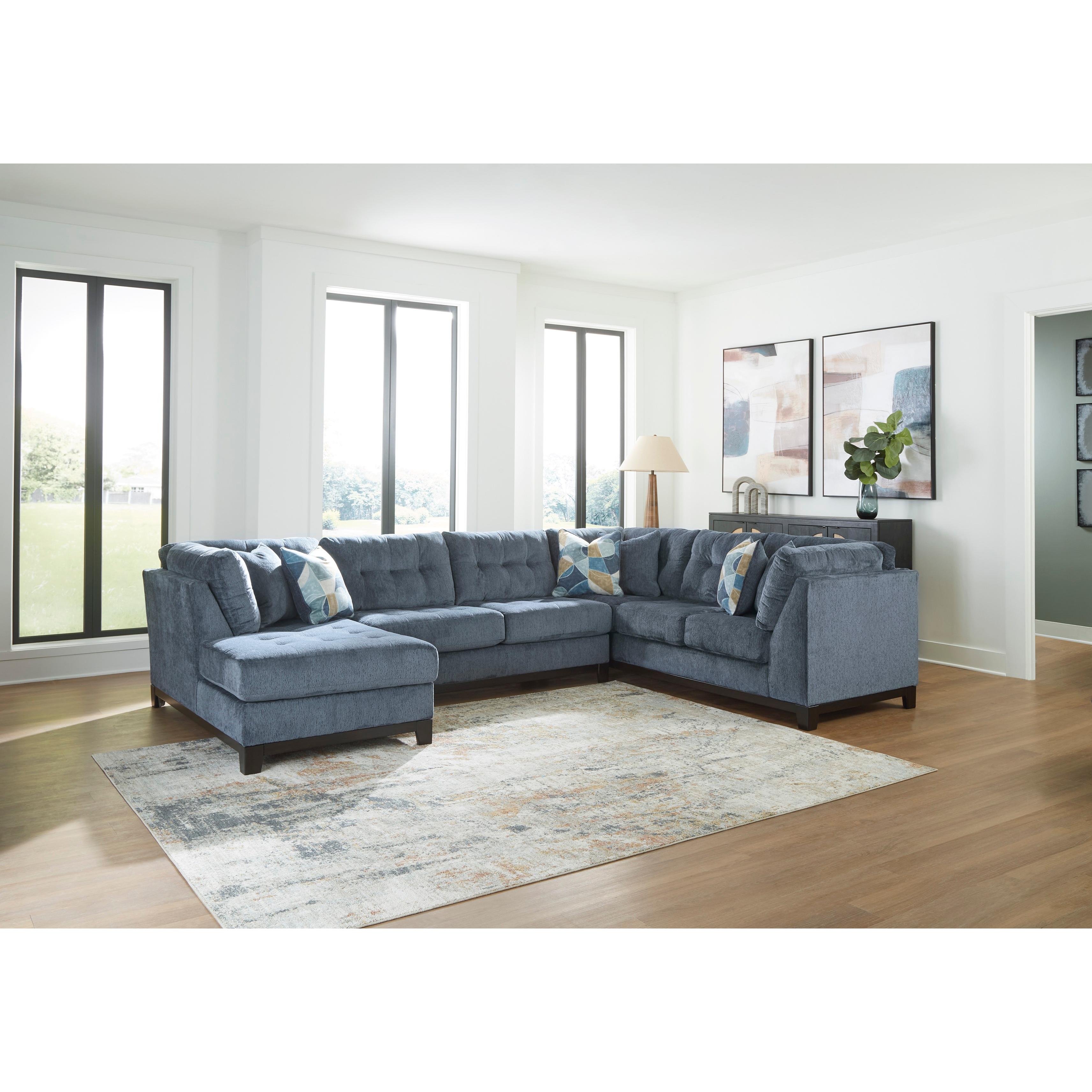 Benchcraft Maxon Place 33003S1 3 pc Sectional with Chaise - Image 3