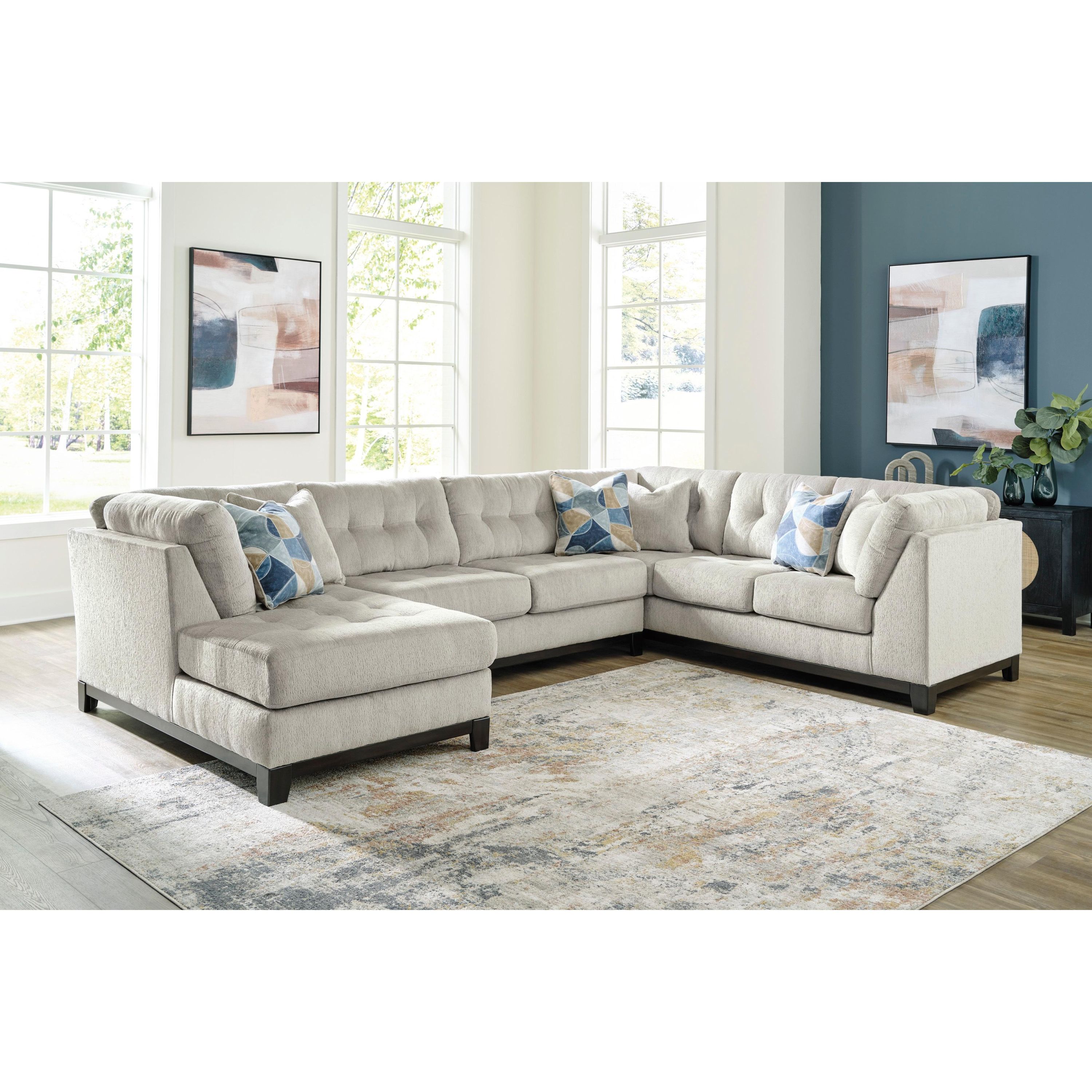 Benchcraft Maxon Place 33004S1 3 pc Sectional with Chaise - Image 3