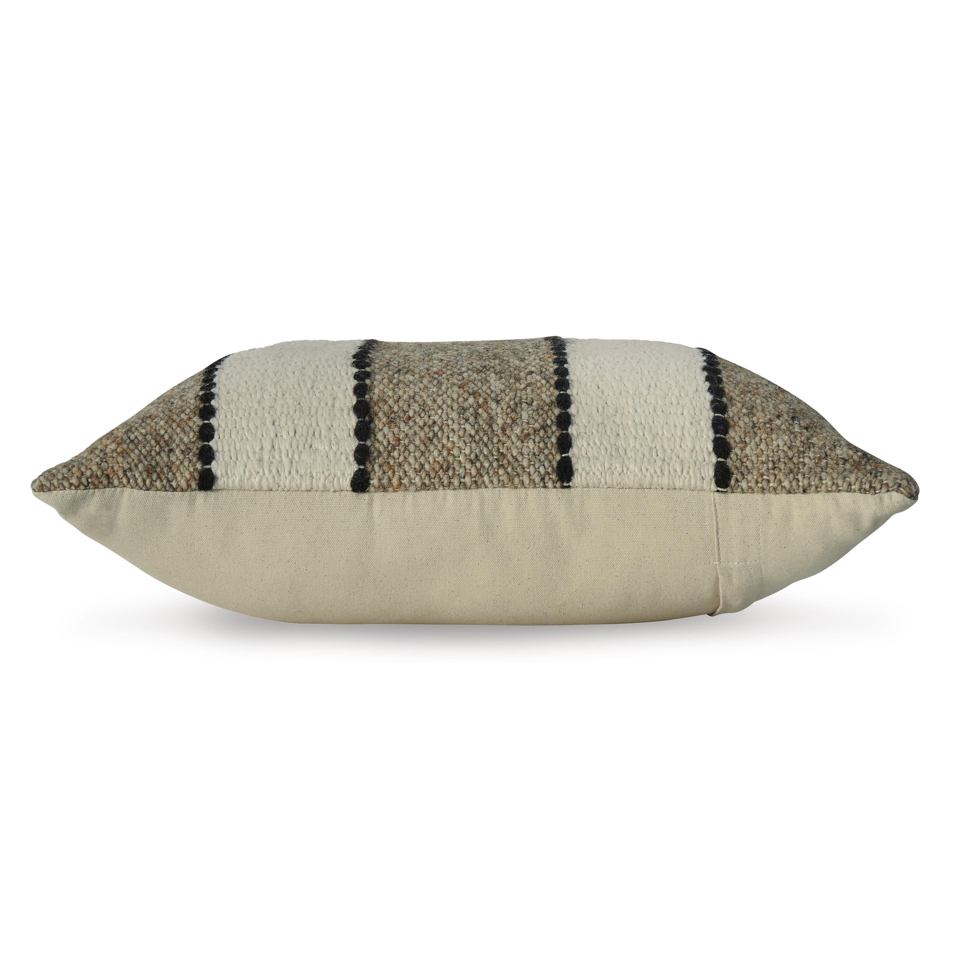 Signature Design by Ashley Rueford A1001063 Pillow - Image 3