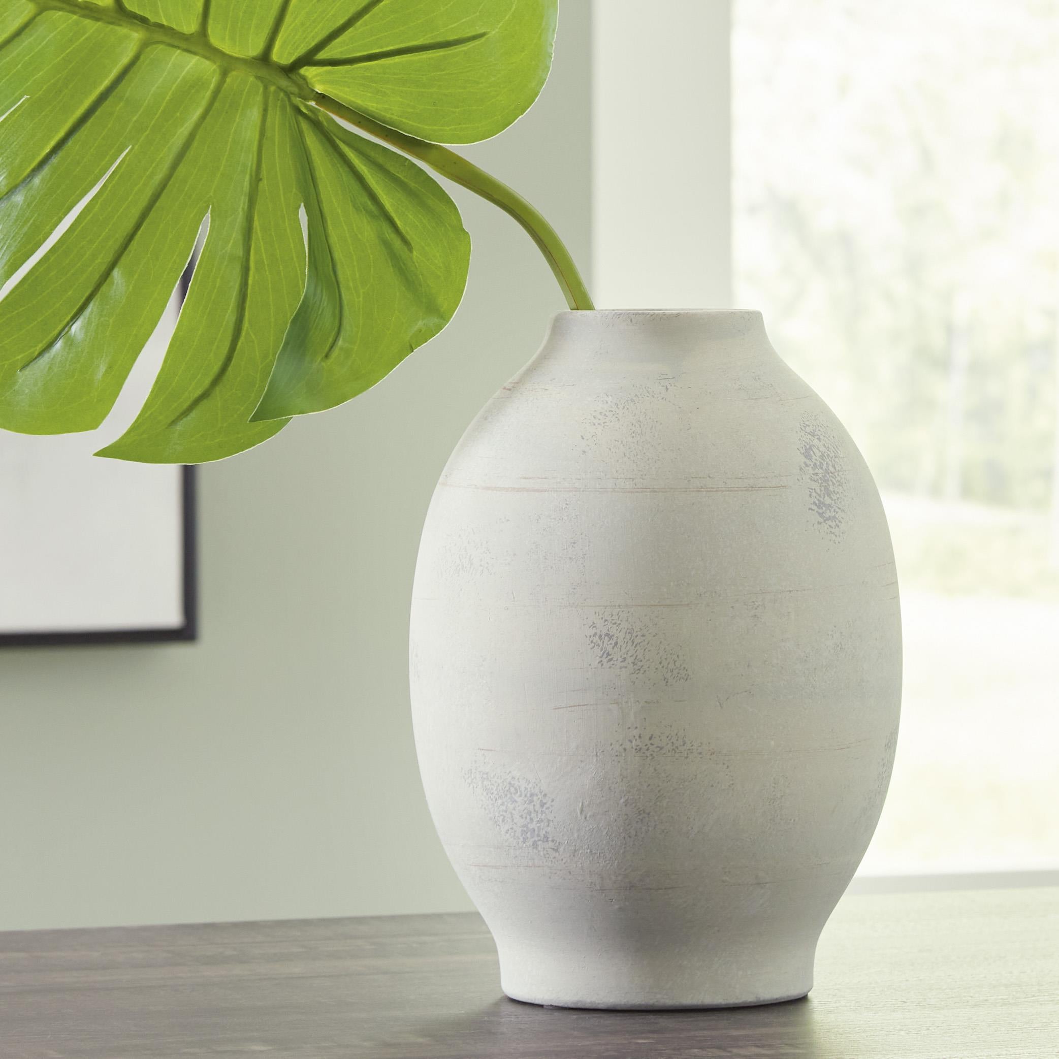 Signature Design by Ashley Clayson A2000653 Vase - Image 3
