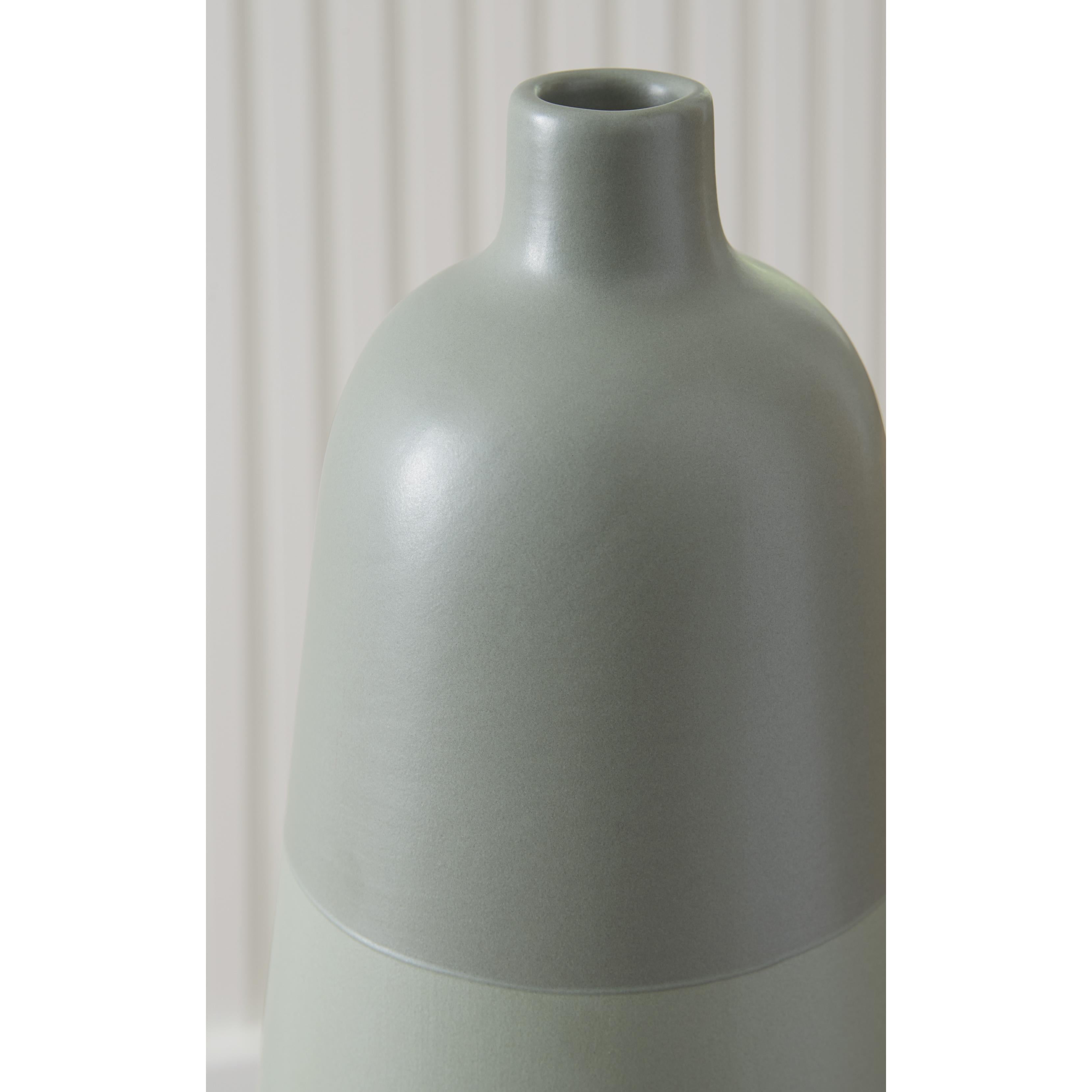 Signature Design by Ashley Peerland A2000656 Vase - Image 3