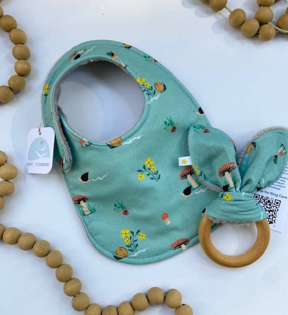 Mushroom Friends bib - Image 3