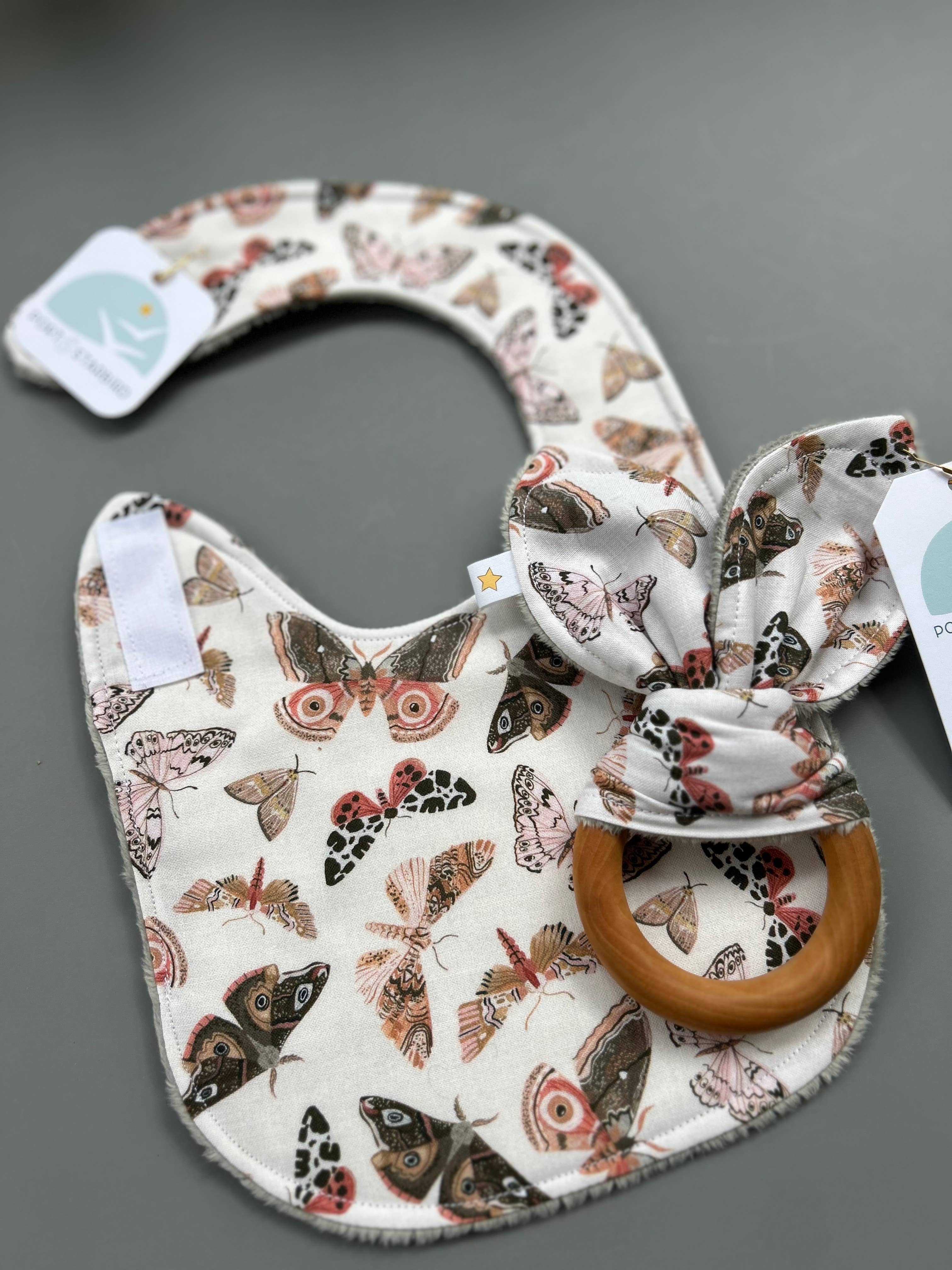Moths and More bib - Image 2