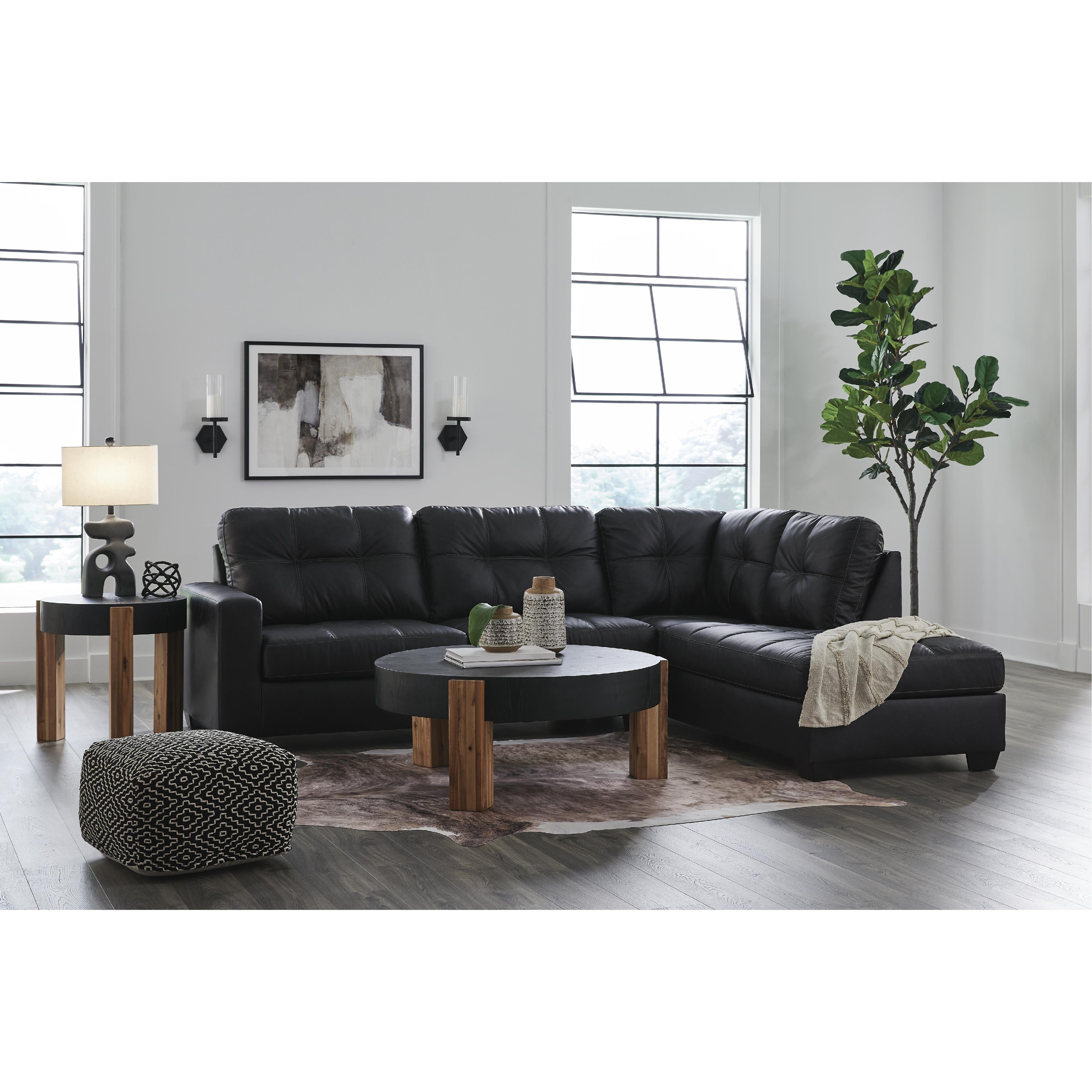 Benchcraft Barlin Mills 17004S2 2 pc Sectional with Chaise - Image 3