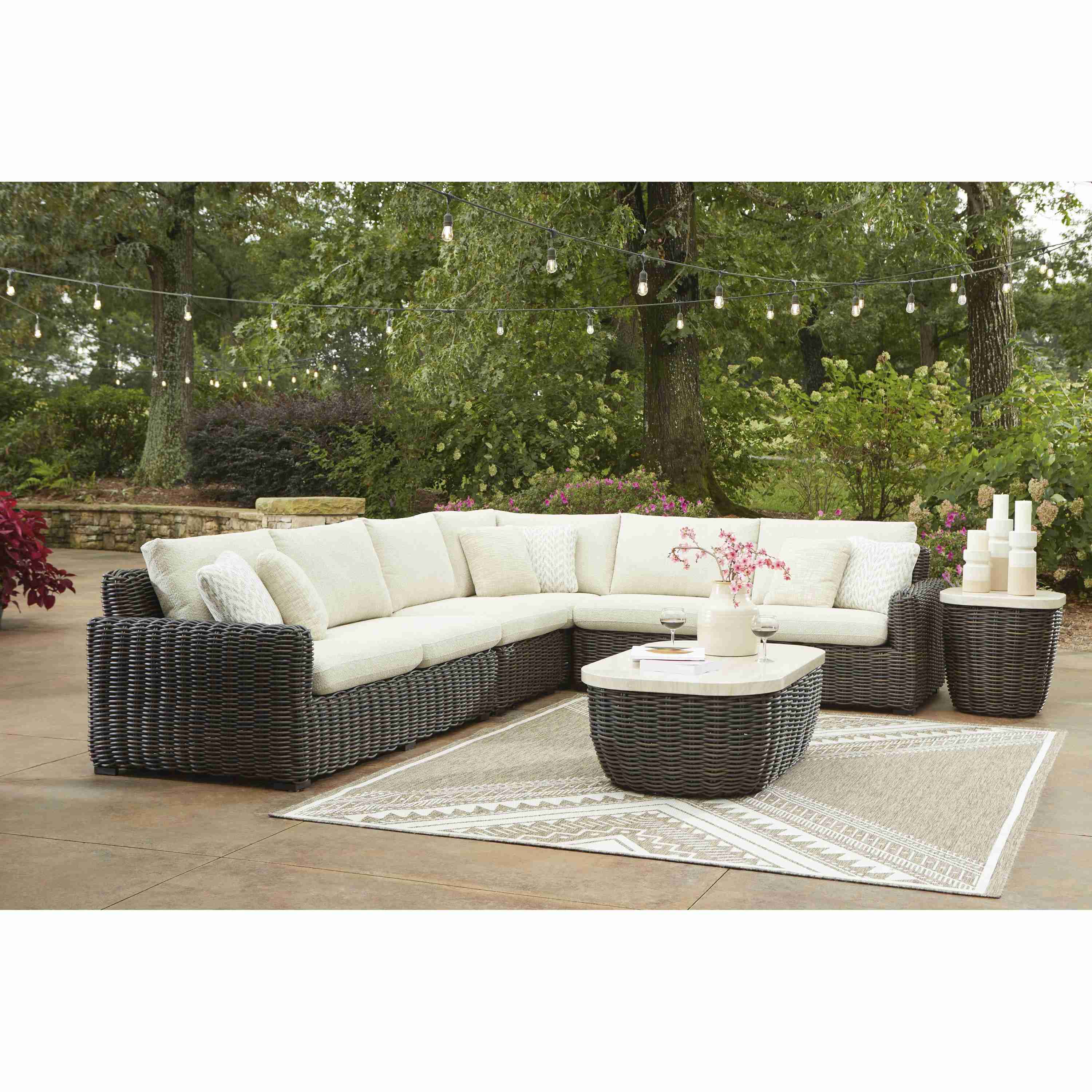Signature Design by Ashley Kimora P711P2 4 pc Outdoor Sectional - Image 3