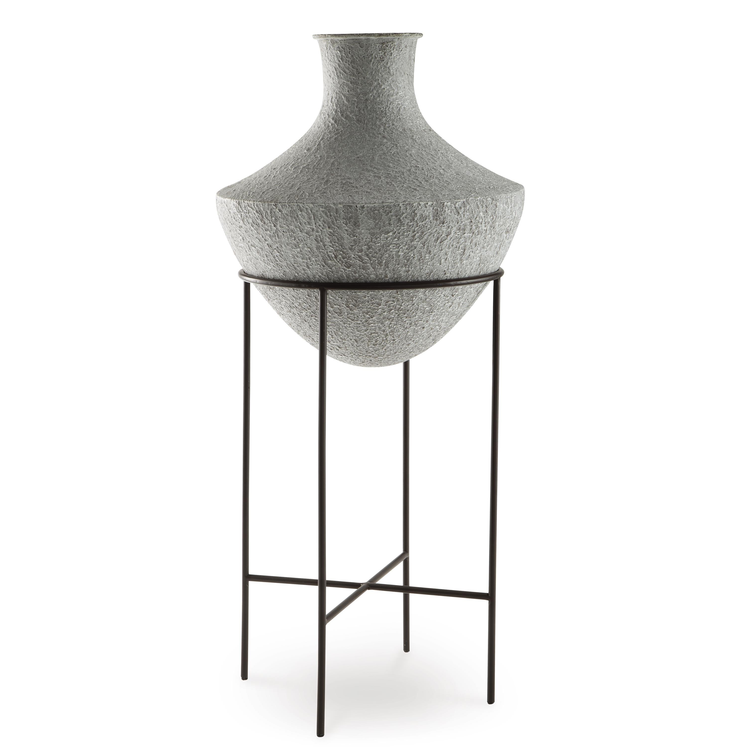Signature Design by Ashley Estonbank A2000748 Vase - Image 1