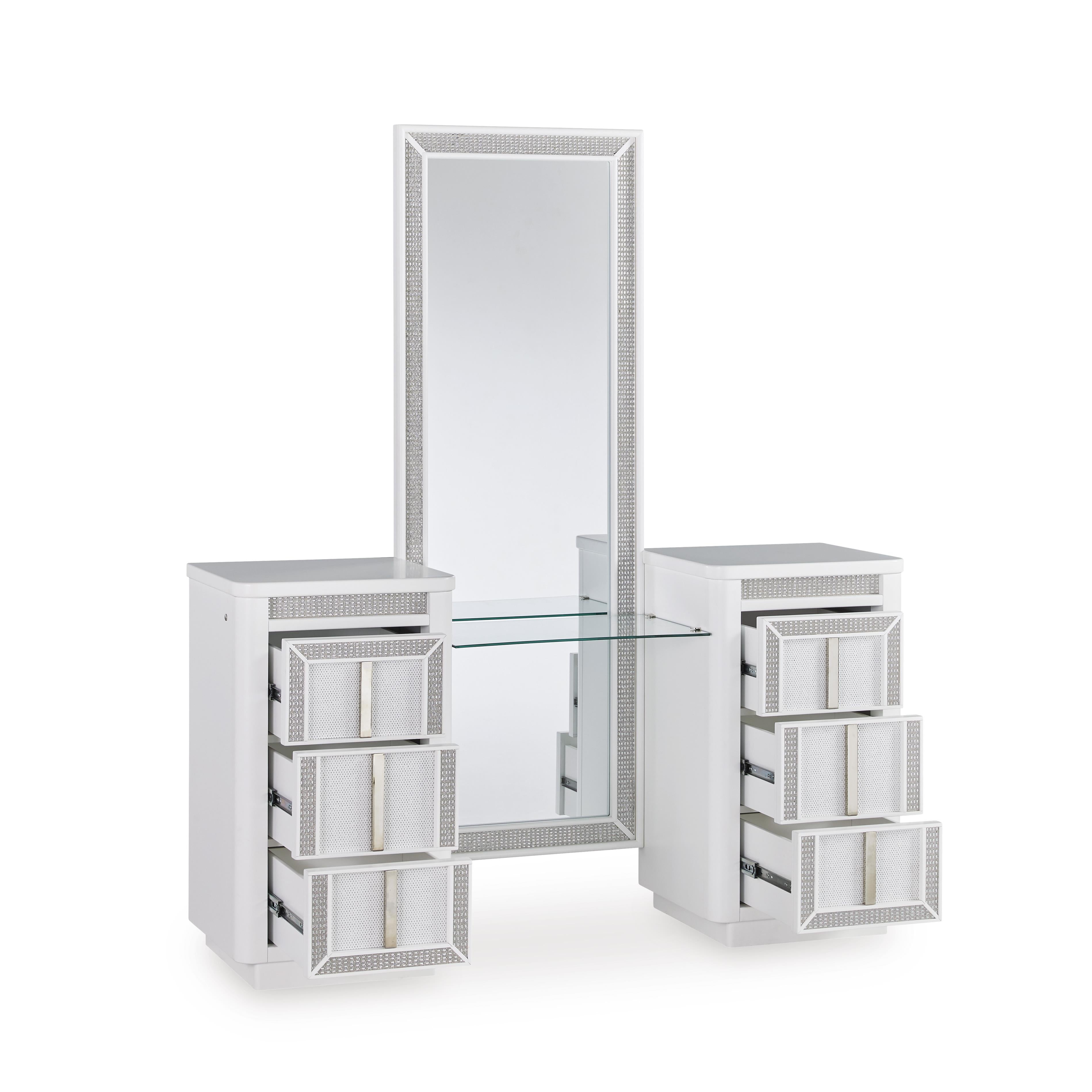 Signature Design by Ashley Chalanna B822B7 Vanity with Mirror - Image 2