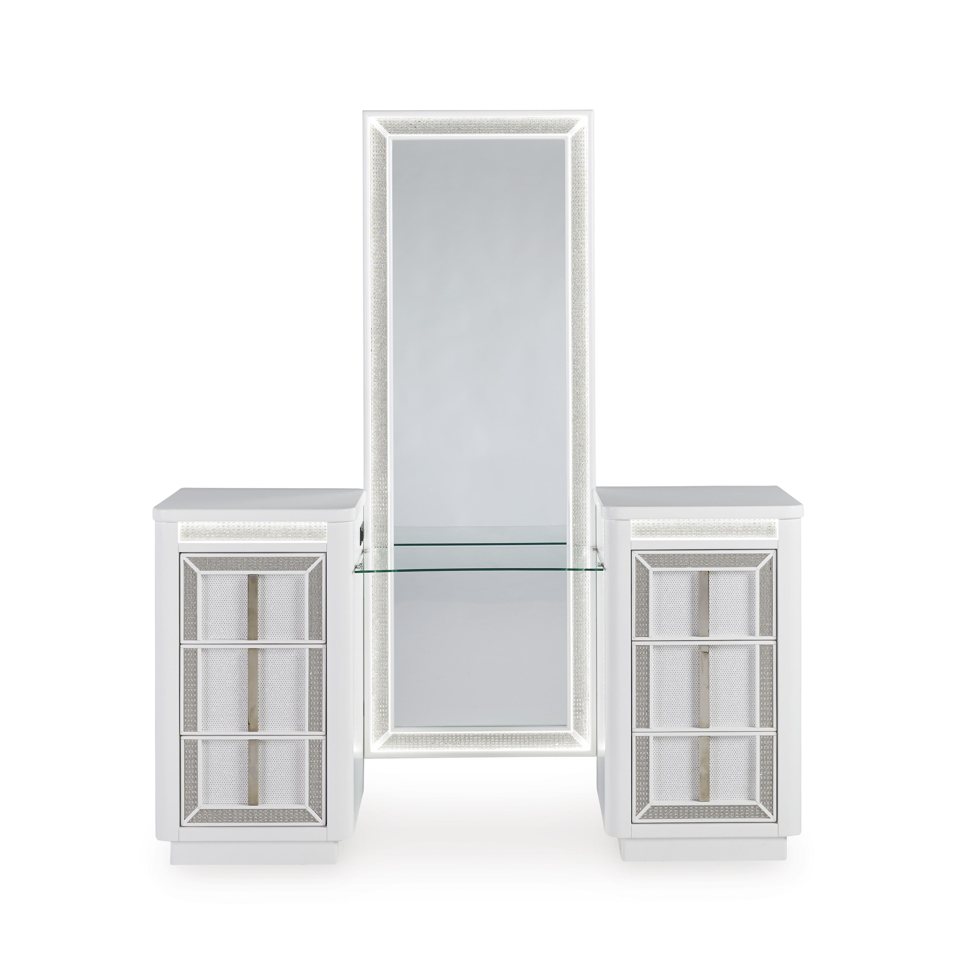 Signature Design by Ashley Chalanna B822B7 Vanity with Mirror - Image 3