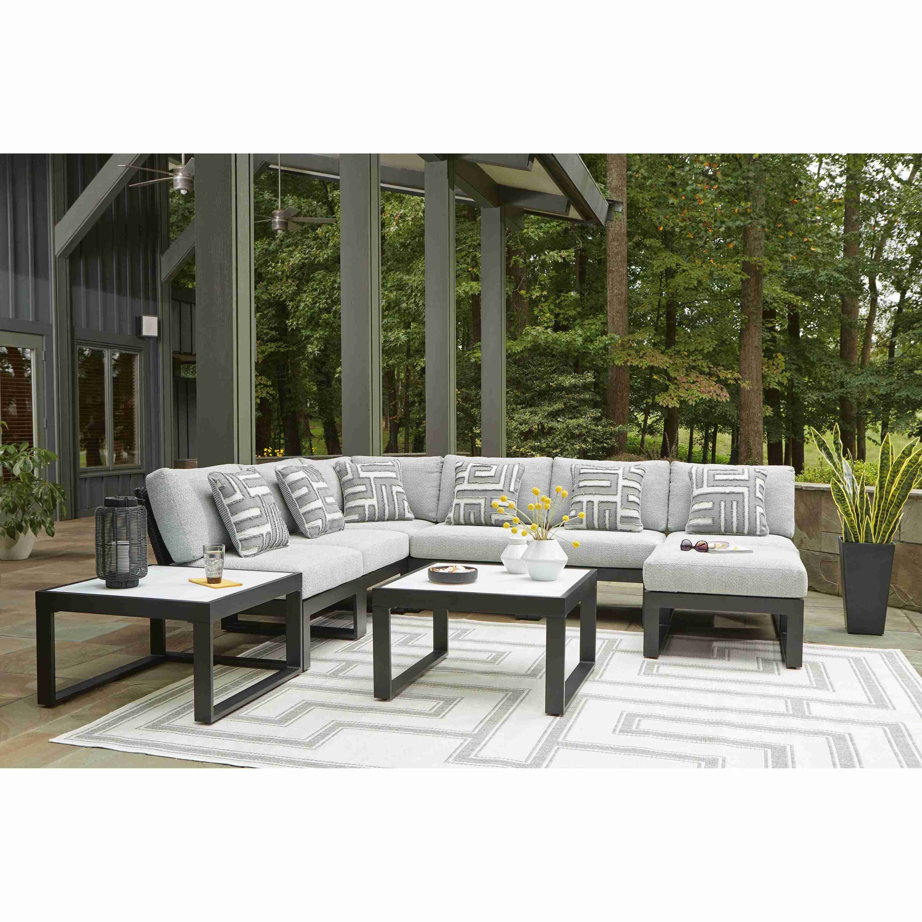 Signature Design by Ashley Beachloft P490P1 6 pc Outdoor Sectional - Image 2