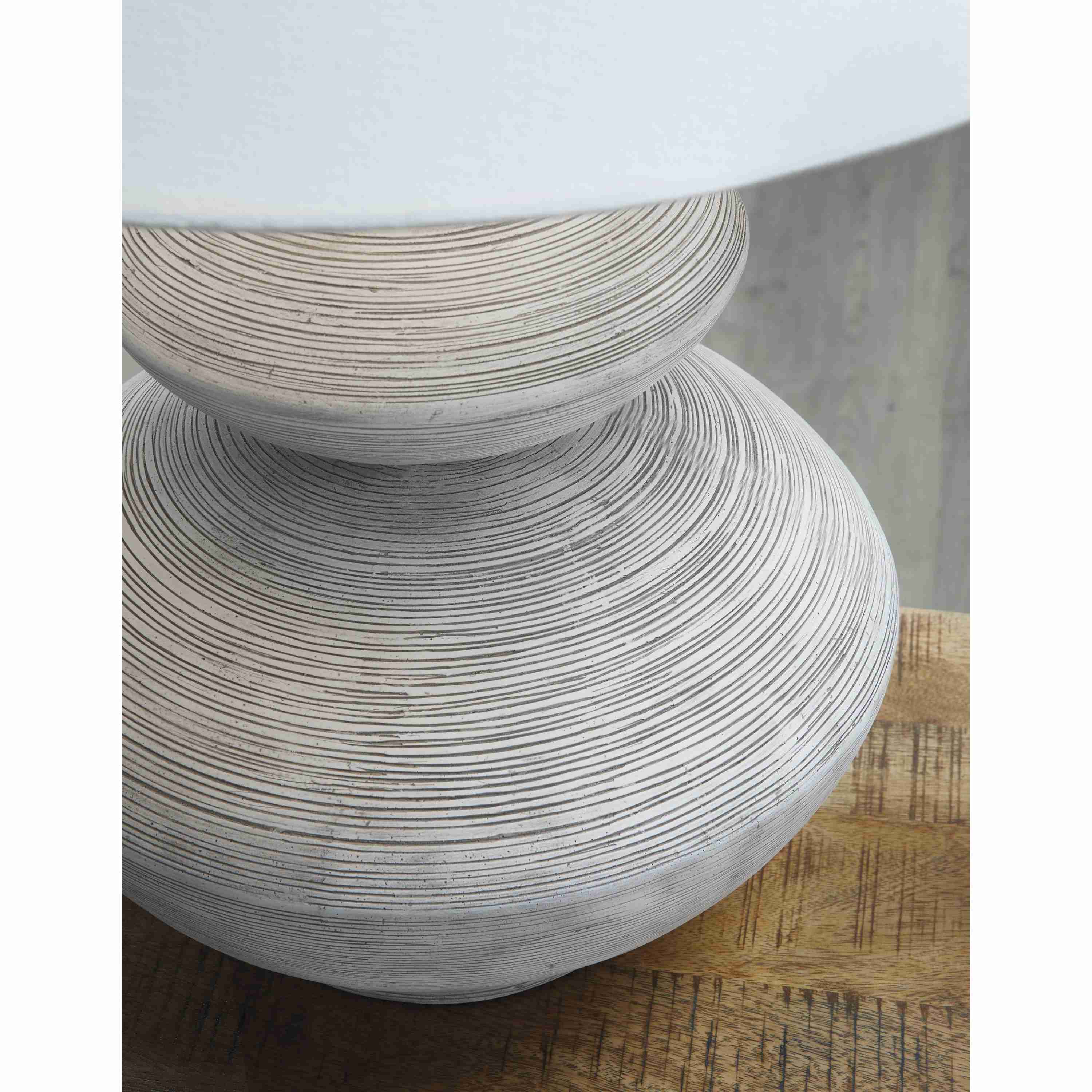 Signature Design by Ashley Brickdon L235874 Poly Table Lamp - Image 3