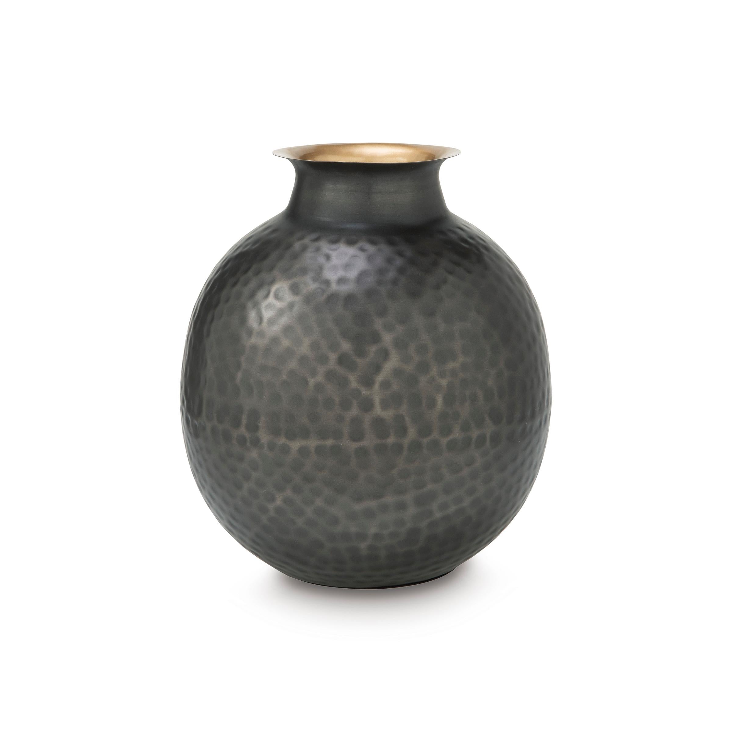 Signature Design by Ashley Woody A2000844 Vase