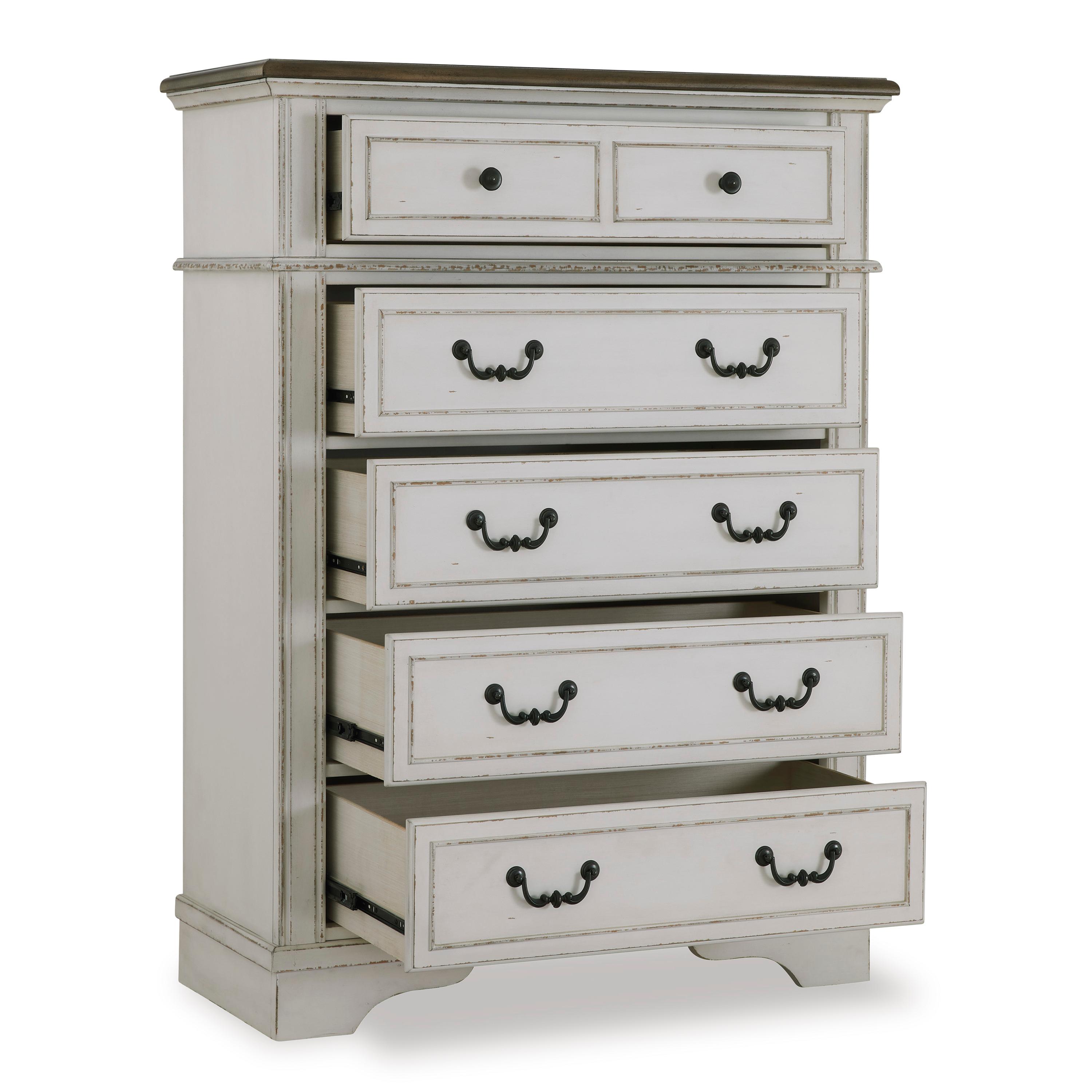 Signature Design by Ashley Blendon B747-46 Five Drawer Chest - Image 2