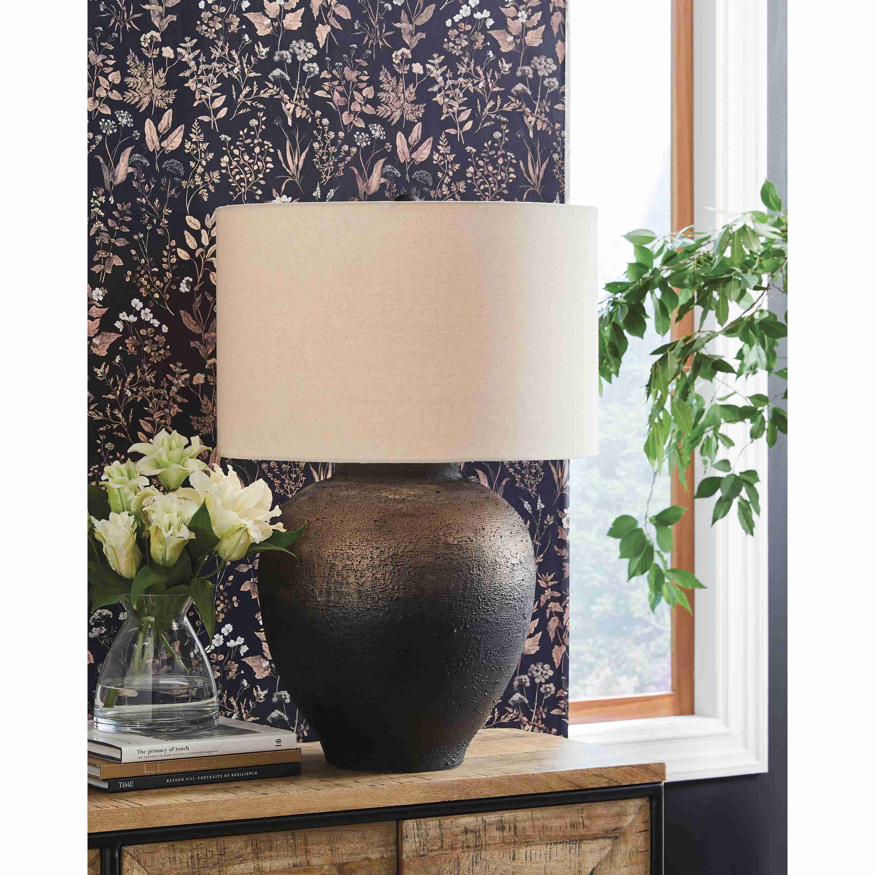 Signature Design by Ashley Newgerhard L207644 Metal Table Lamp - Image 2