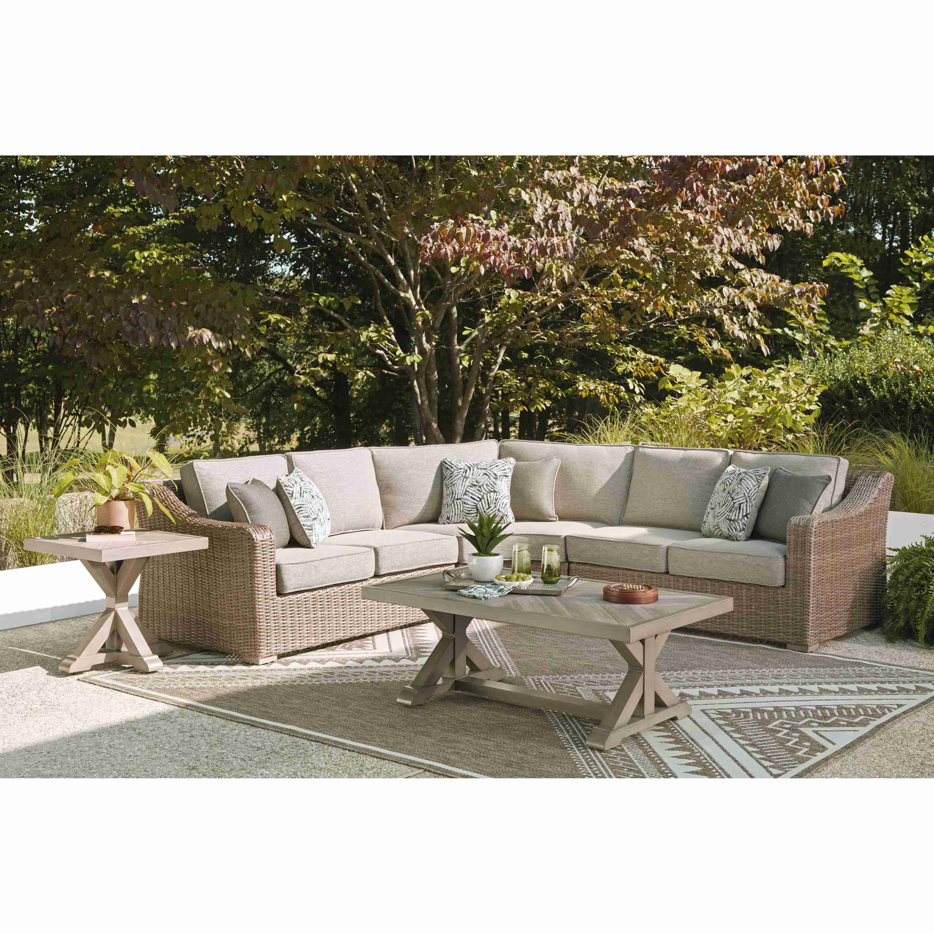 Signature Design by Ashley Laguna Heights PCP790P1 3 pc Outdoor Sectional - Image 2