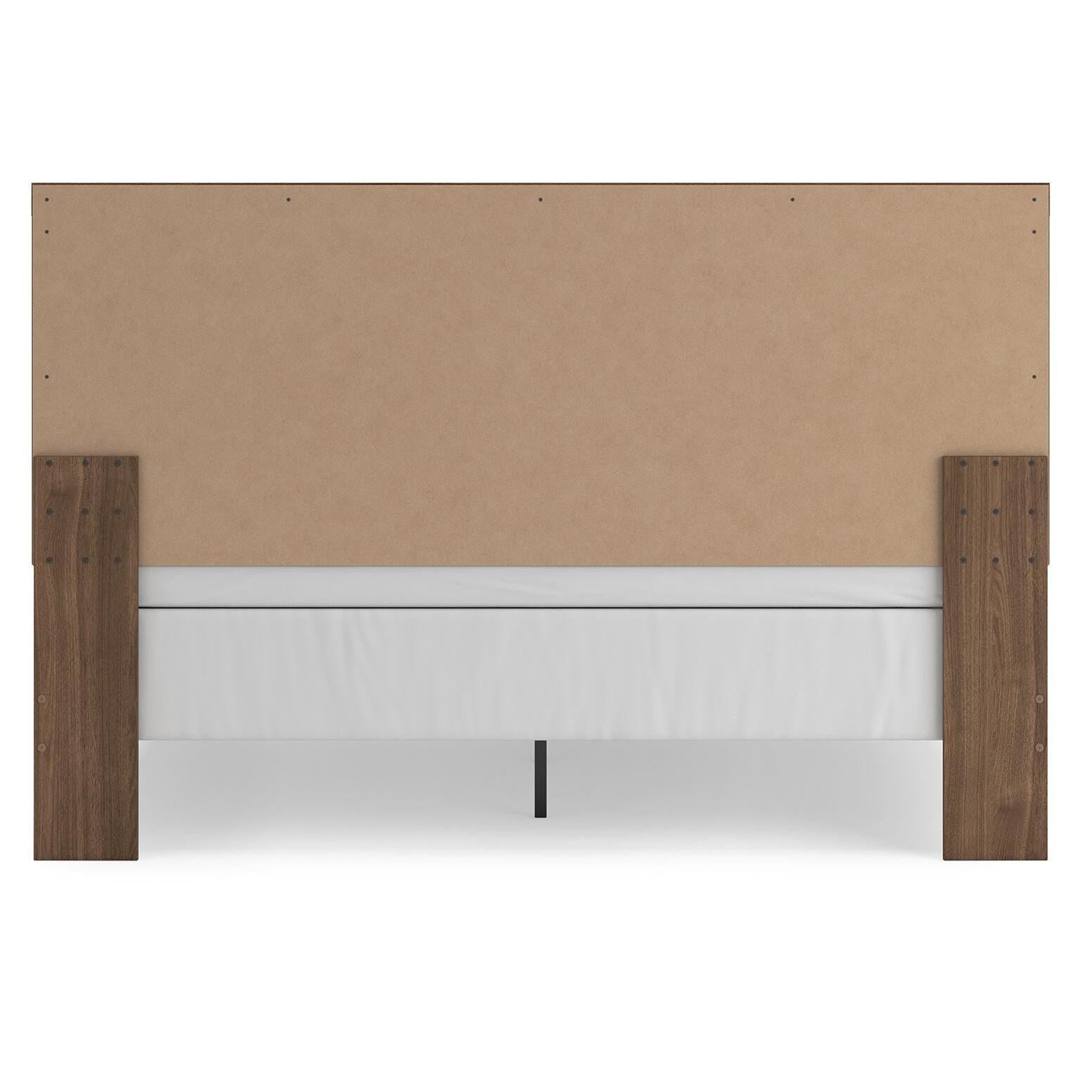Signature Design by Ashley Broachmyn King Panel Bed PCB1116-72/PCB1116-97 - Image 2
