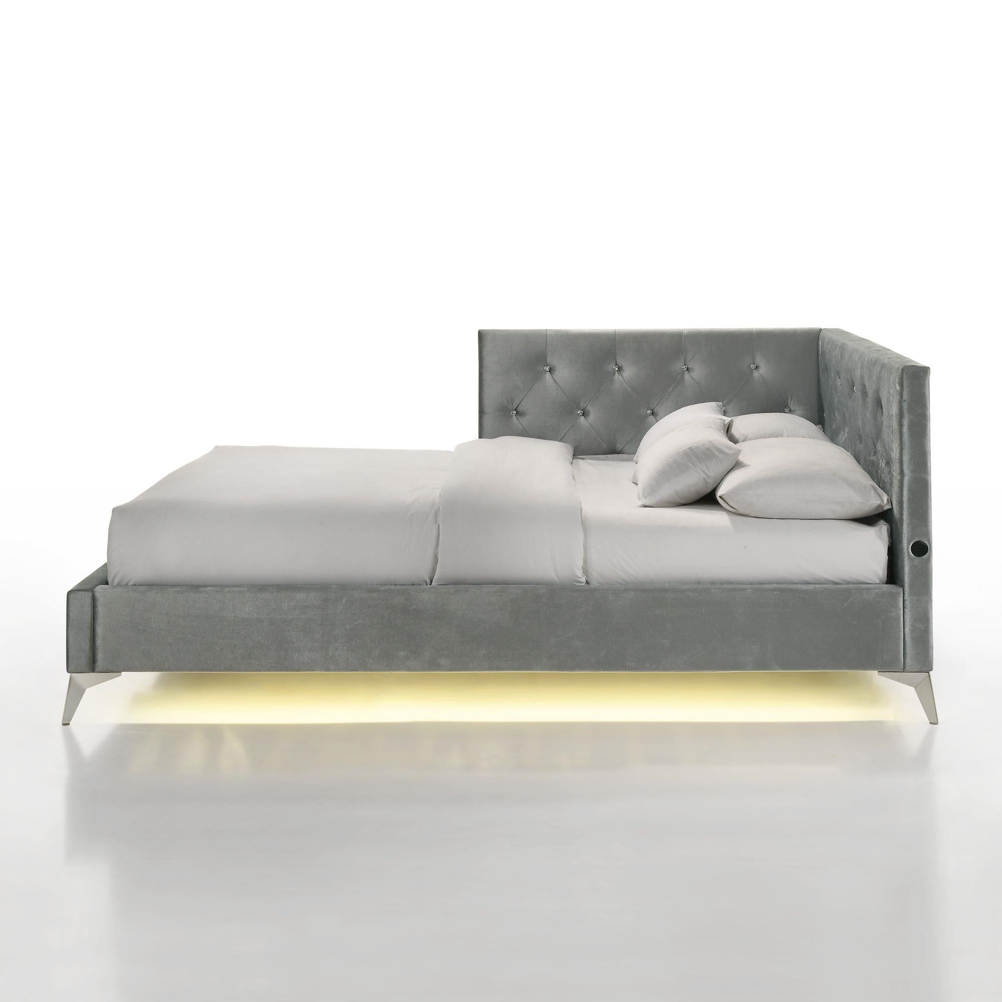 Elements International Amberley B-480-3-FCB Full Upholstered Corner Bed - Image 3
