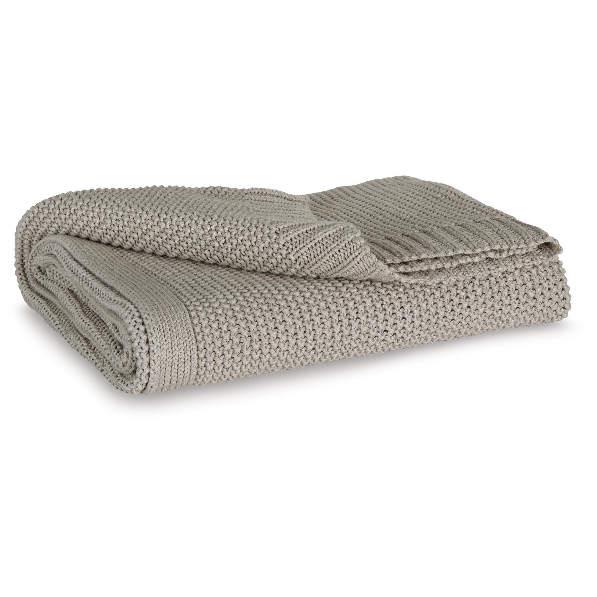 Signature Design by Ashley Gayelery A1001085T Throw - Image 2