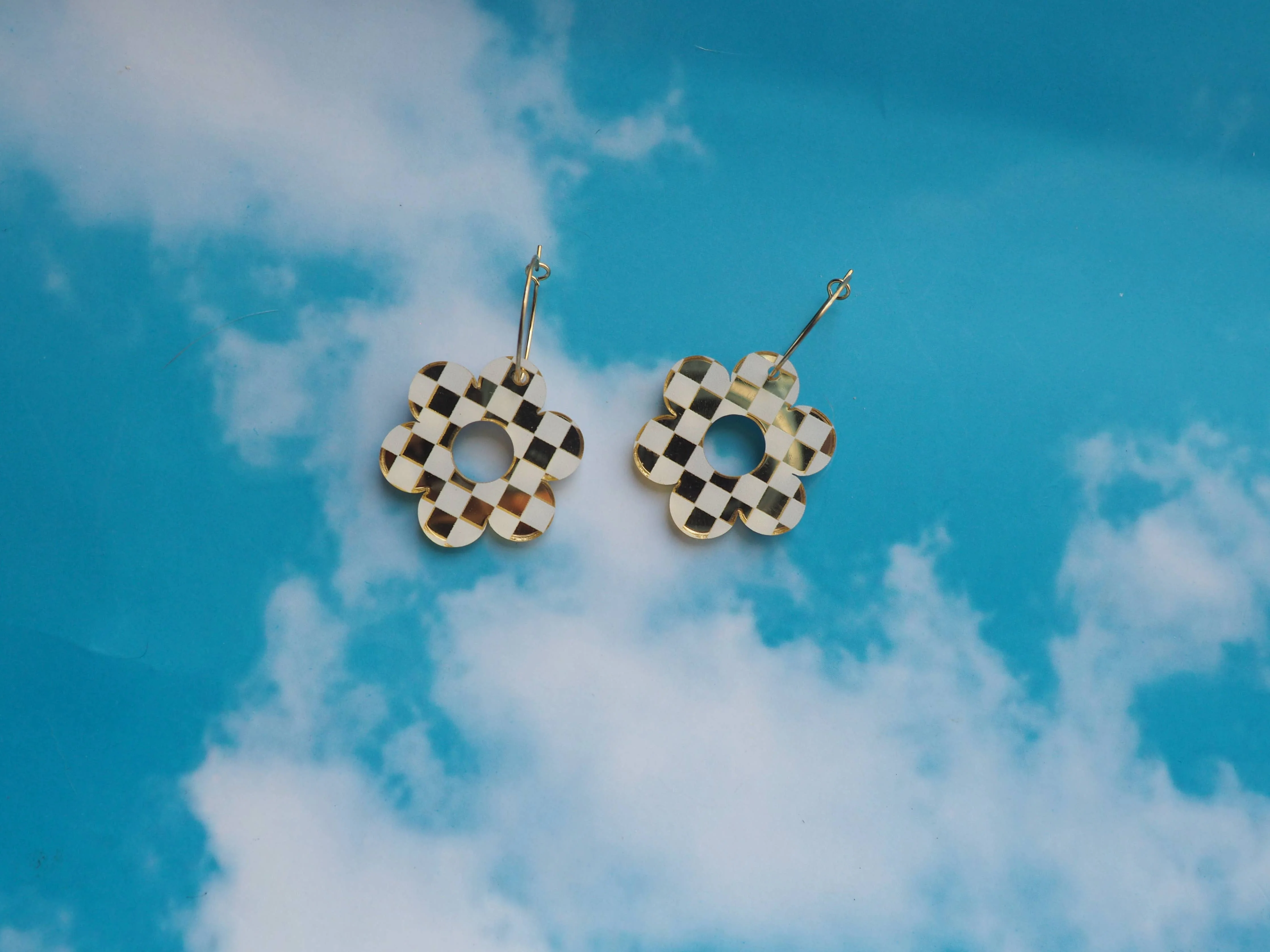 Checkered Flower Earrings - Image 3