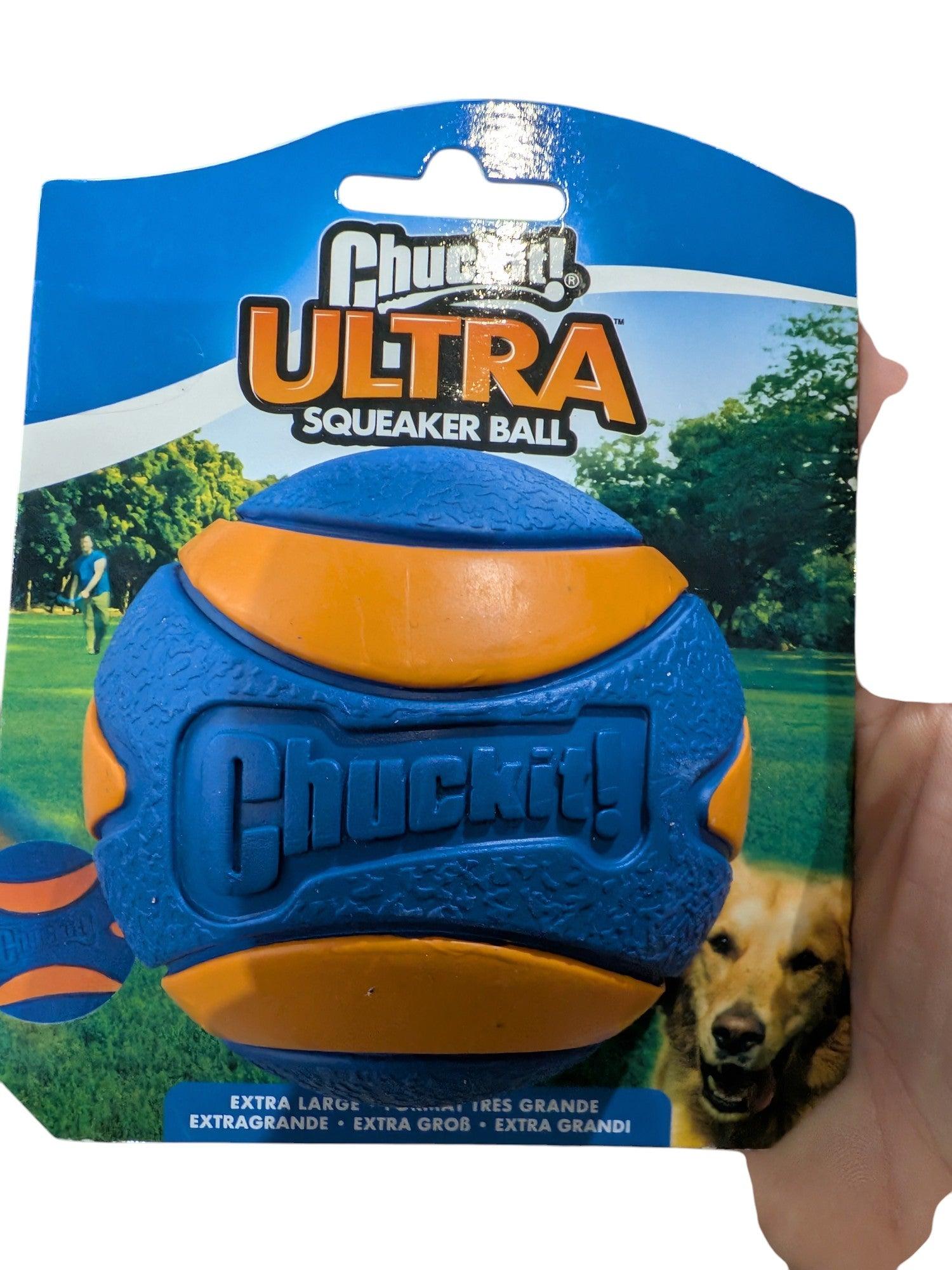 Chuckit Ultra Squeaker Ball - Nearly indestructible ball with squeaker - Various sizes - Image 3
